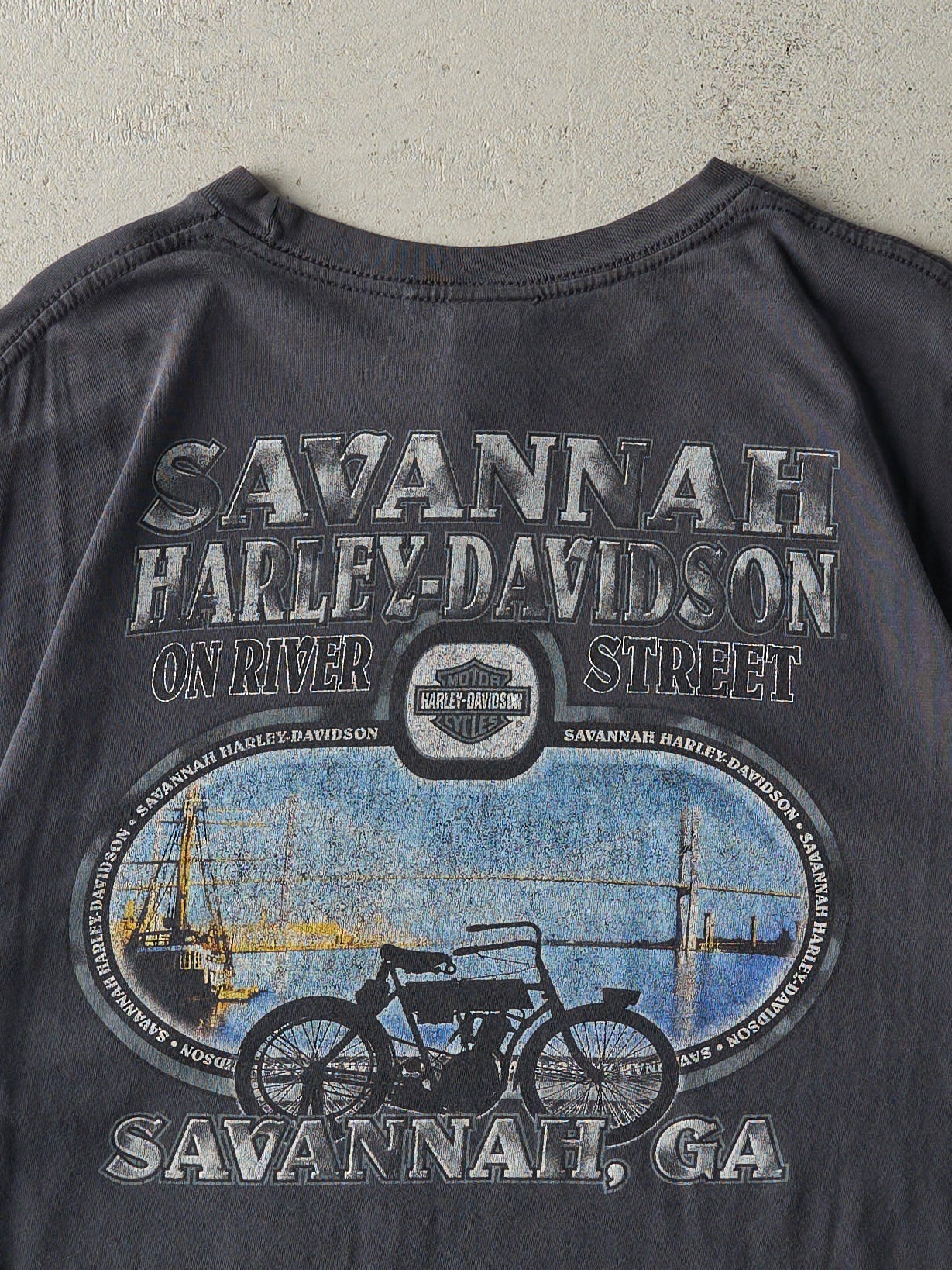 14' Charcoal Grey Savannah, GA Harley Davidson Tee (L/XL) - Image 4