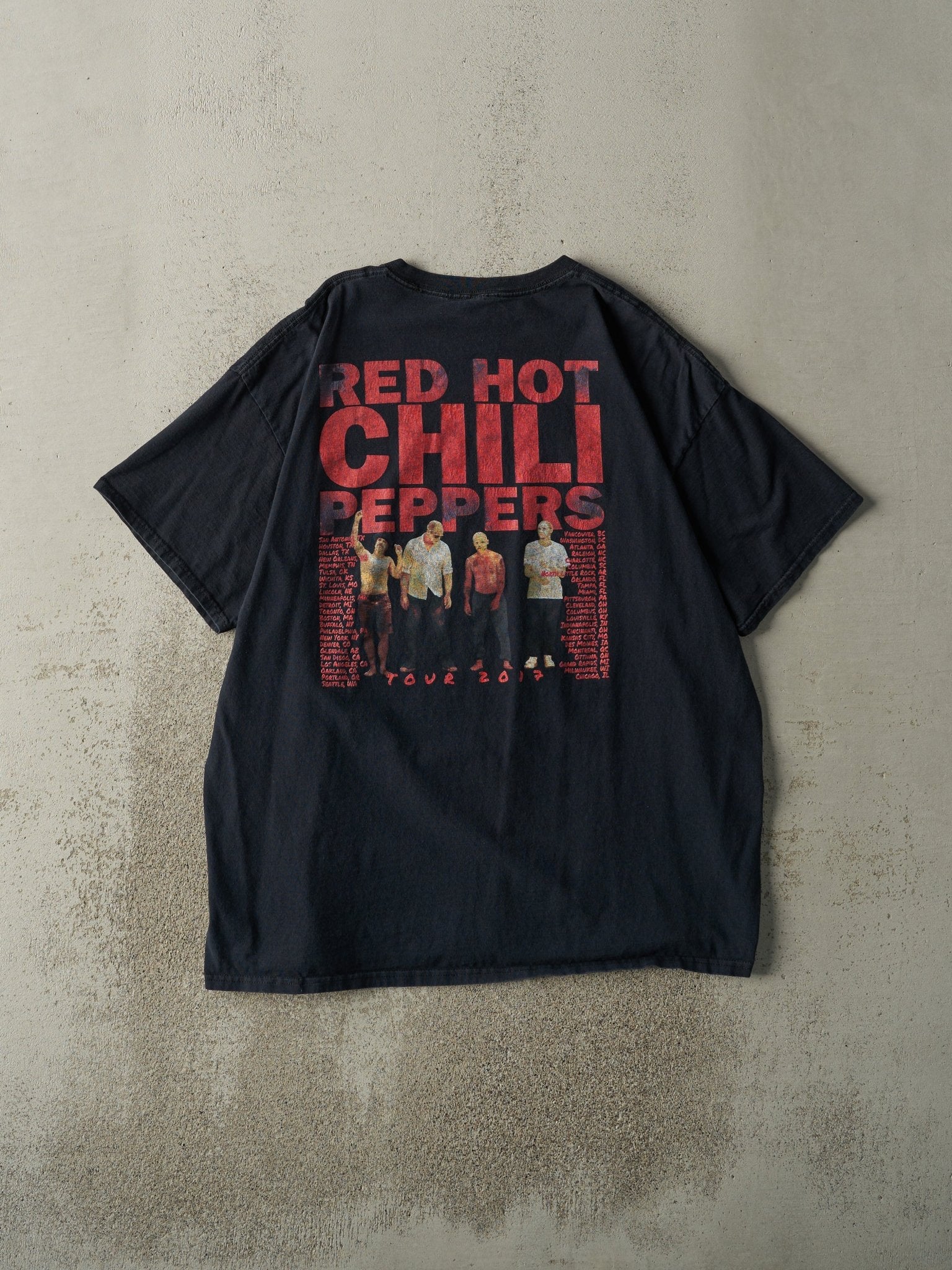 17' Black Red Hot Chili Peppers Tee (L) - Image 2