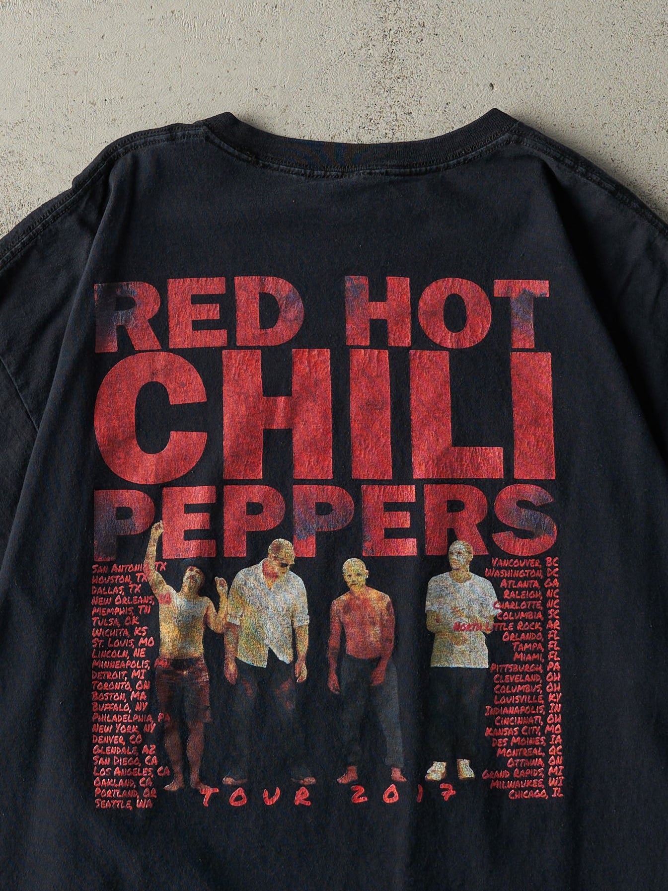 17' Black Red Hot Chili Peppers Tee (L) - Image 4