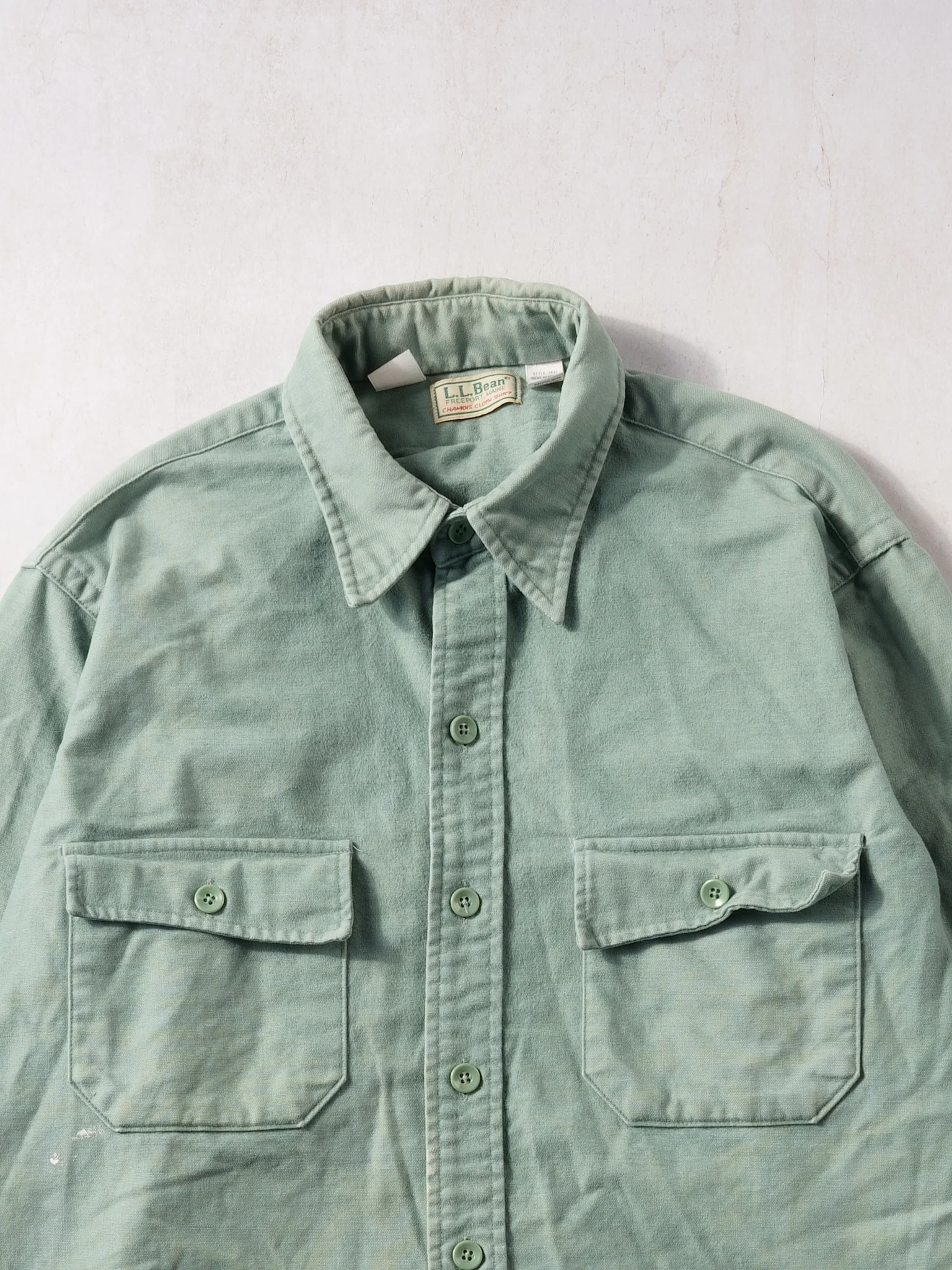 Vinage 90s Washed Sage Green LL Bean Collared Button Up (M/L) - Image 2