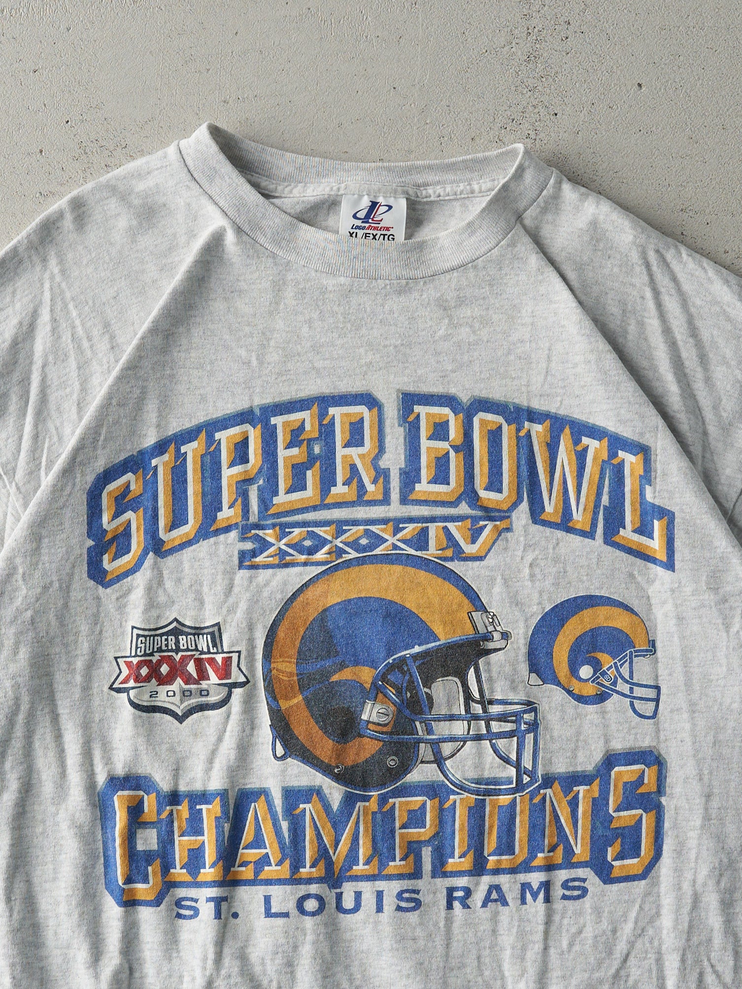 Vintage 00' Heather Grey St. Louis Rams Super Bowl XXXIV Champions Tee (L) - Image 2