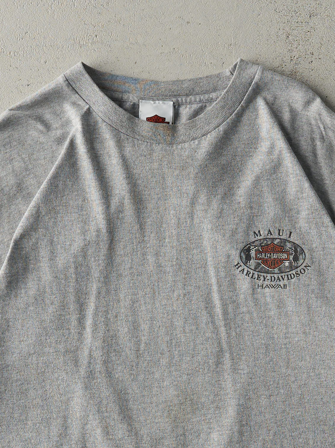 Vintage 01' Grey Maui Hawaii Harley Davidson Tee (XL) - Image 3