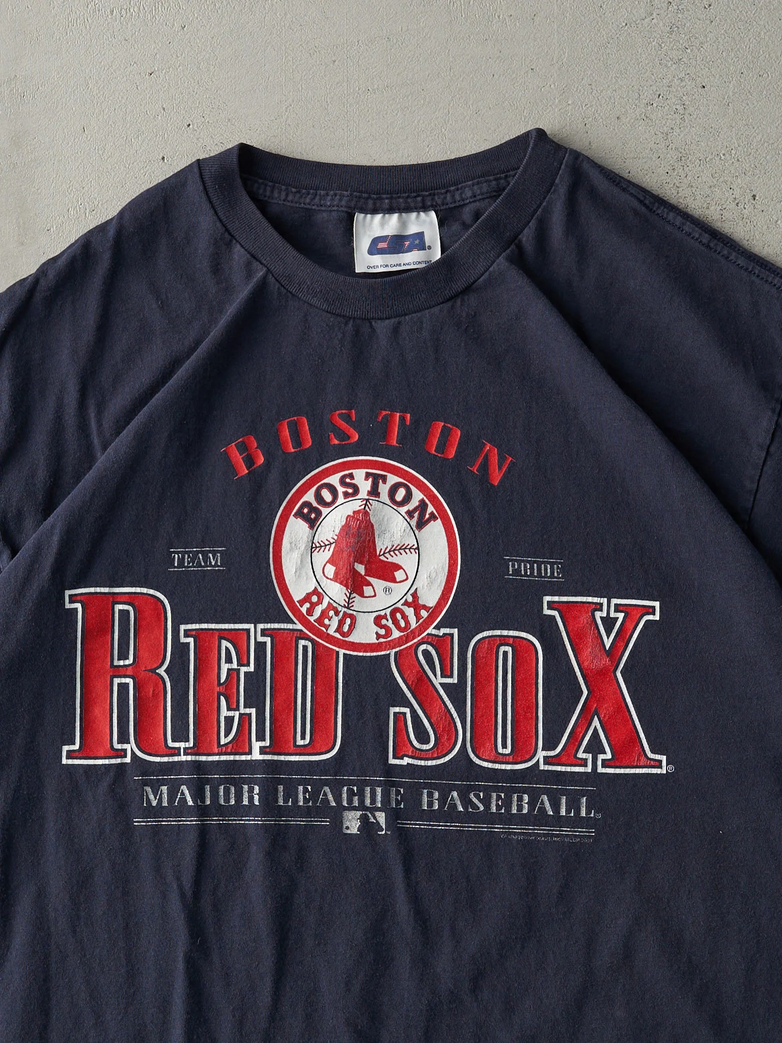 Vintage 01' Navy Blue Boston Red Sox Tee (M/L) - Image 2
