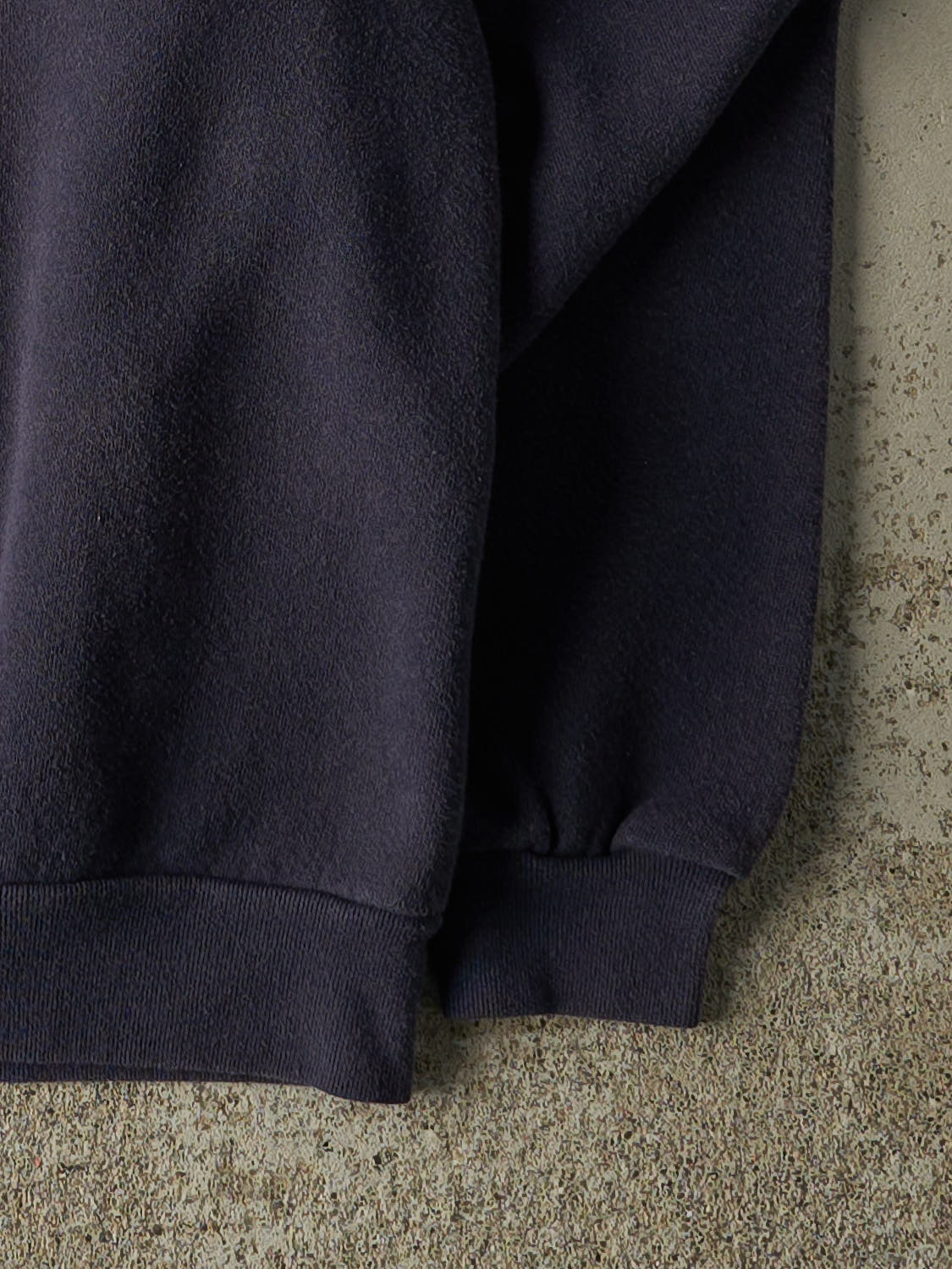 Vintage 01' Navy Blue St Louis Rams Crewneck (S/M) - Image 4