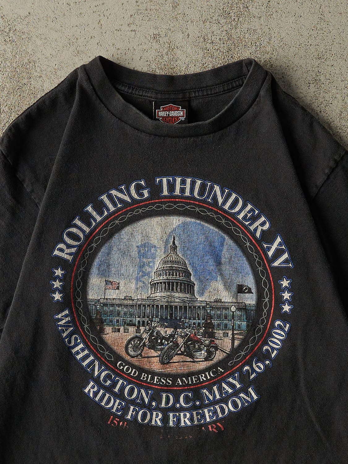 Vintage 02' Faded Black Harley Davidson Washington Tee (S/M) - Image 3