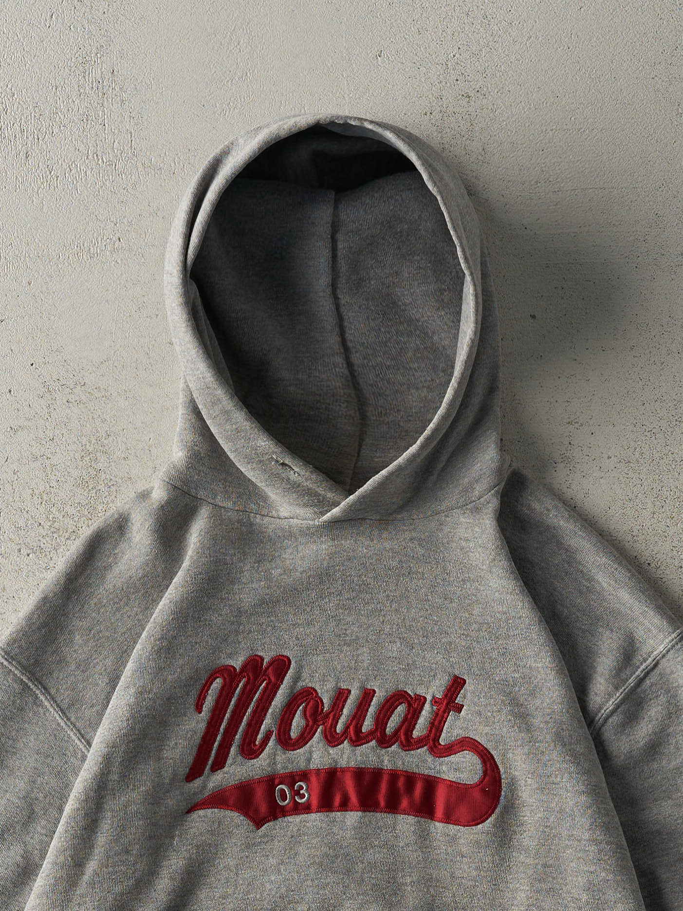 Vintage 03' Grey Mouat Hoodie (M) - Image 2