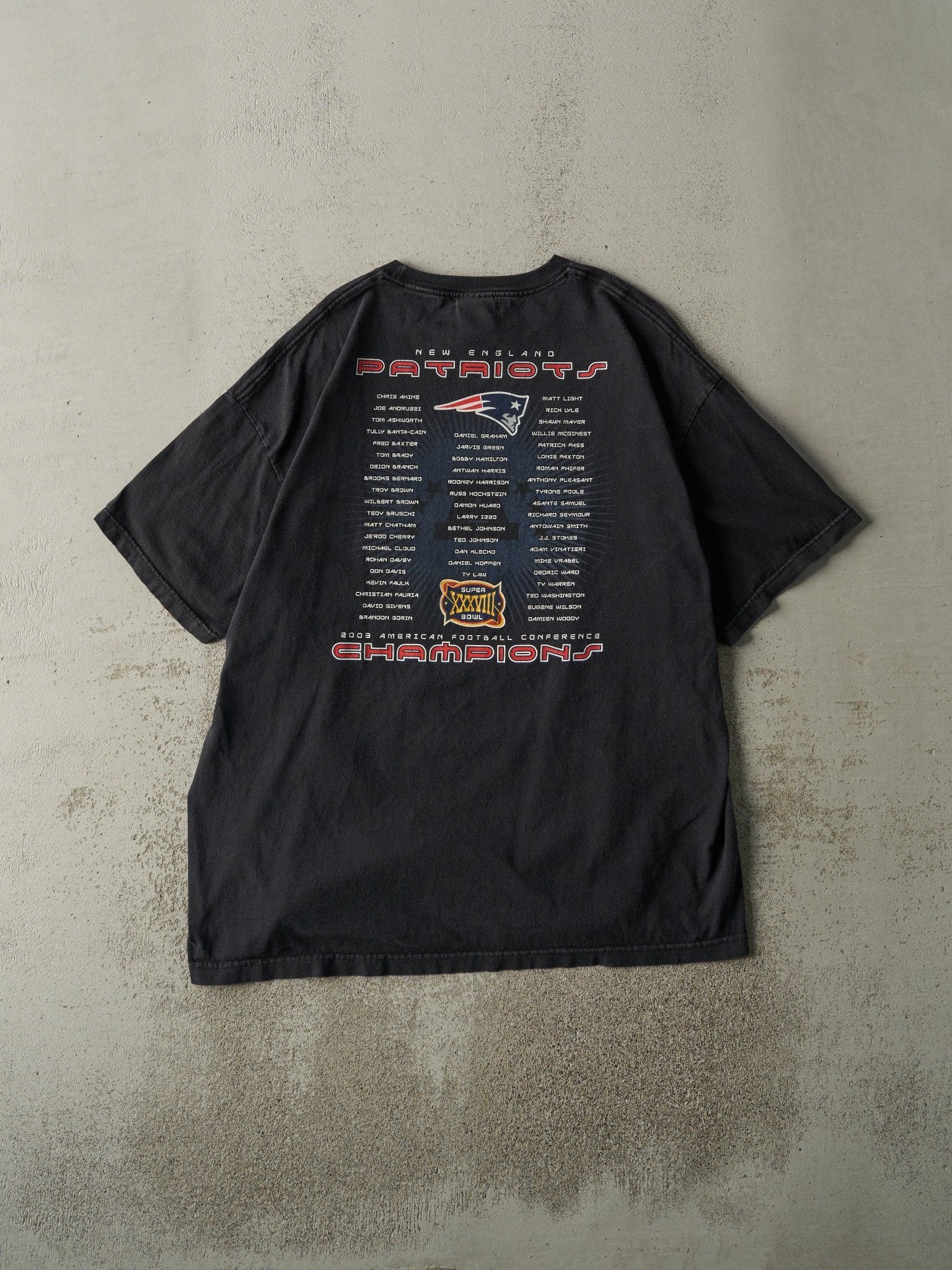 Vintage 04' Black New England Patriots Super Bowl Champions Tee (L) - Image 2