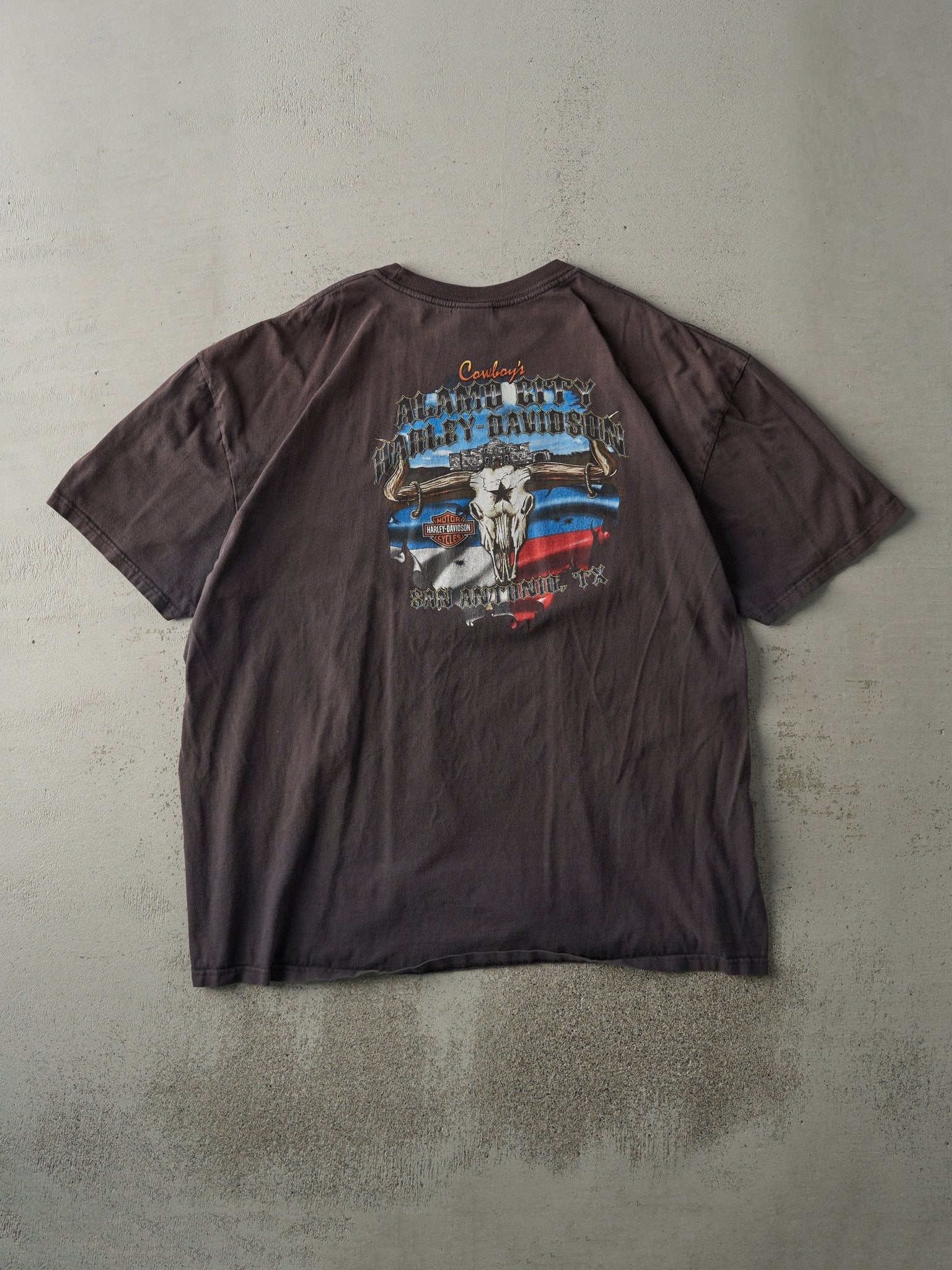 Vintage 04' Faded Grey San Antonio TX Harley Davidson Tee (XL/XXL) - Image 2