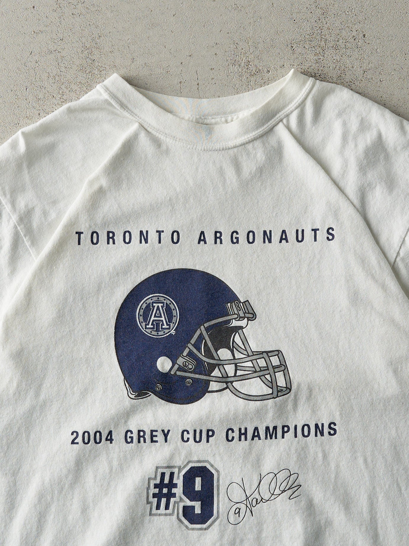 Vintage 04' White Toronto Argonauts Grey Cup Champions Tee (M) - Image 2
