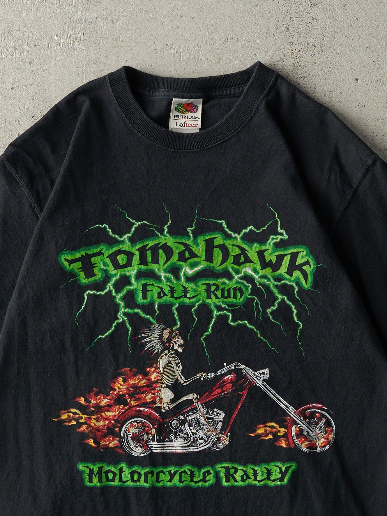 Vintage 05' Black Tomahawk Motorcycle Rally Tee (M) - Image 3
