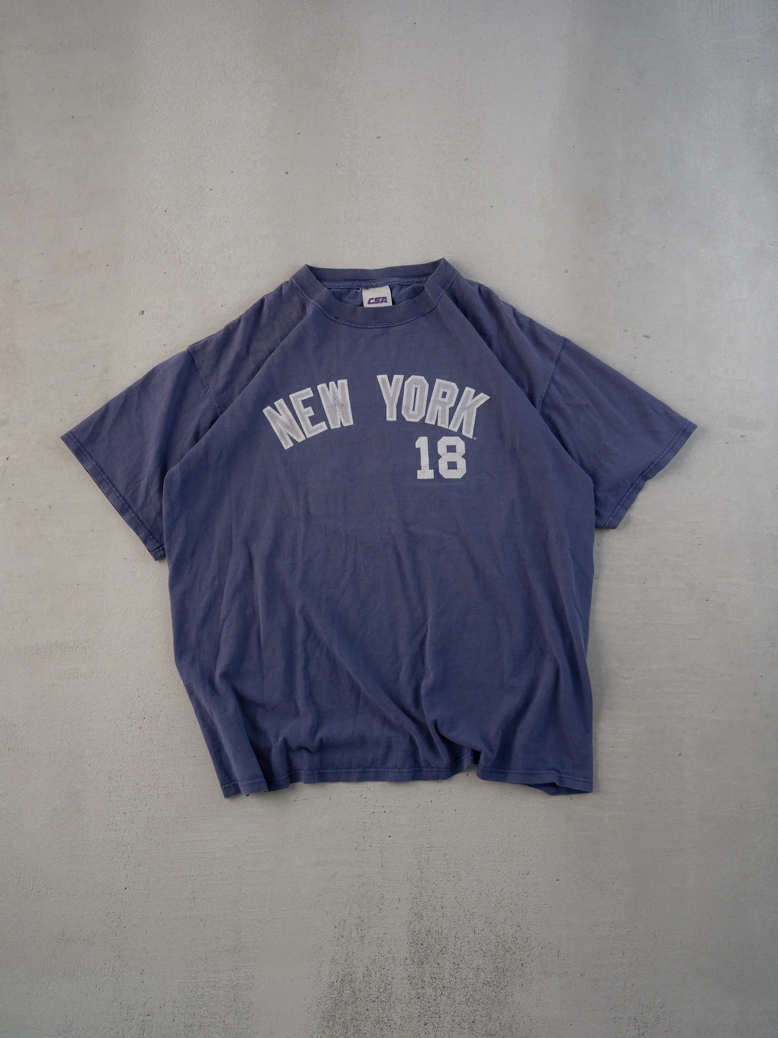 Vintage 05' Faded Blue New York Yankees Damon #18 Tee (L)