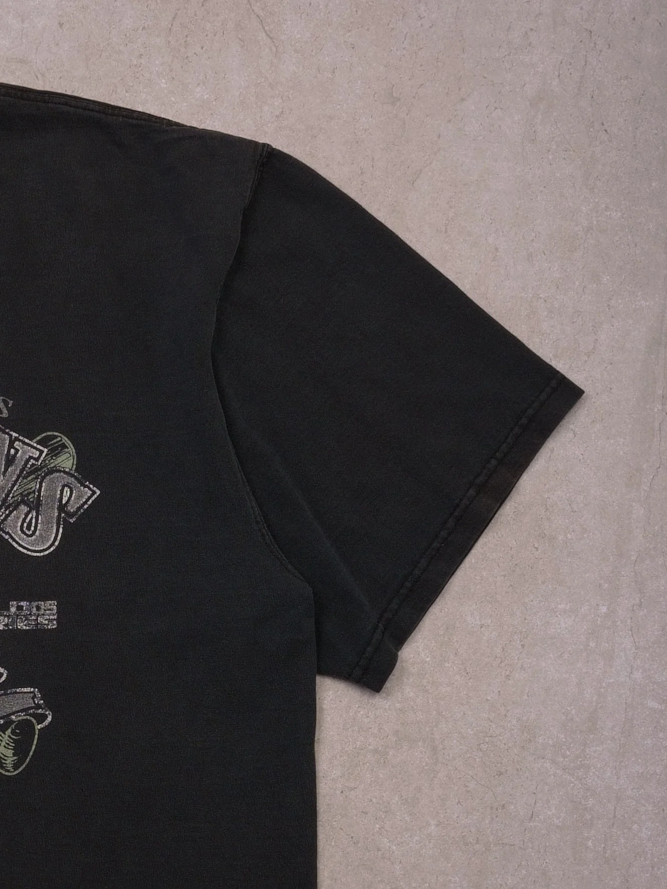 Vintage 05' Washed Black Chicago White Sox World Series Champions Tee (L) - Image 3
