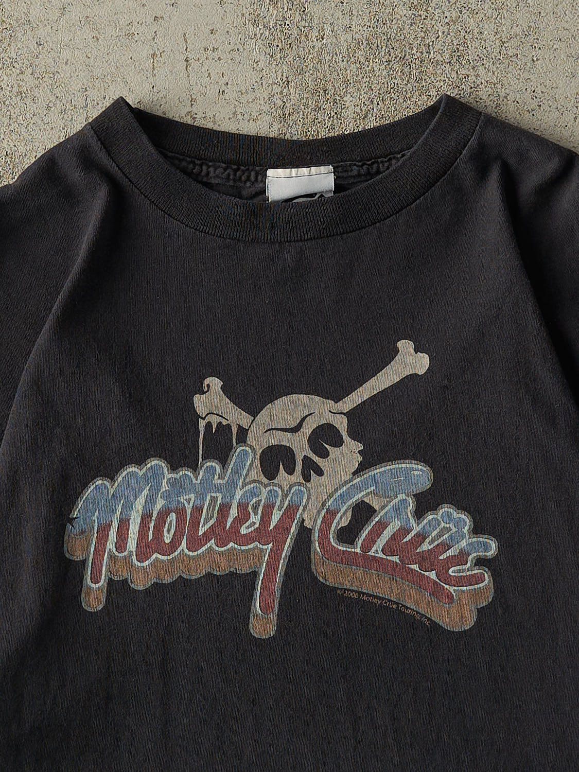 Vintage 06' Black Mötley Crüe Band Tee (M/L) - Image 2