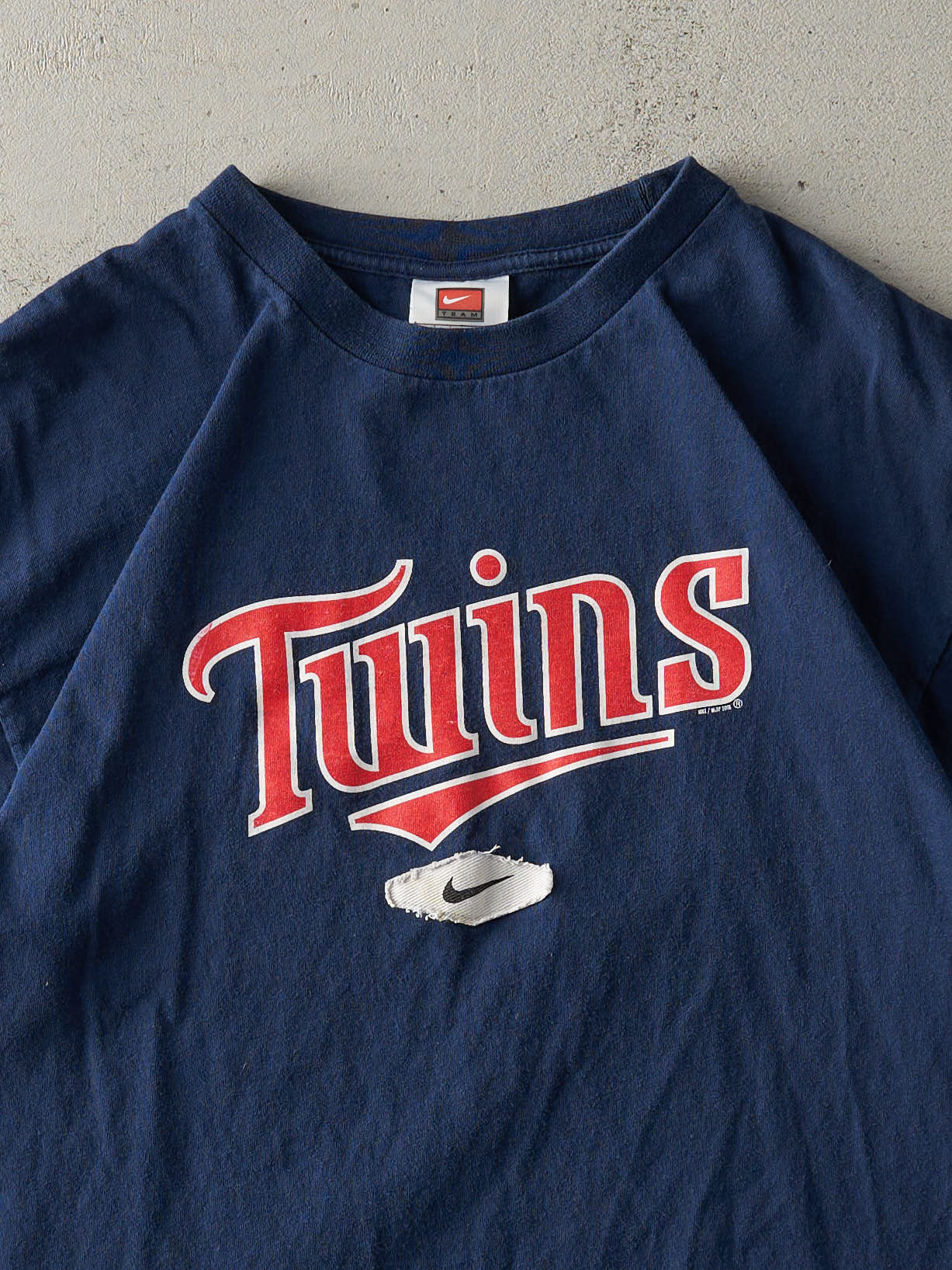Vintage 06' Navy Blue Nike Minnesota Twins Tee (L) - Image 2