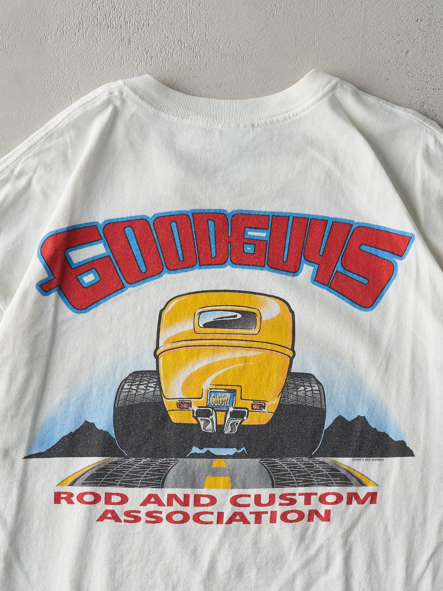Vintage 06' White Goodguys Heartland Nationals Car Show Tee (L) - Image 4