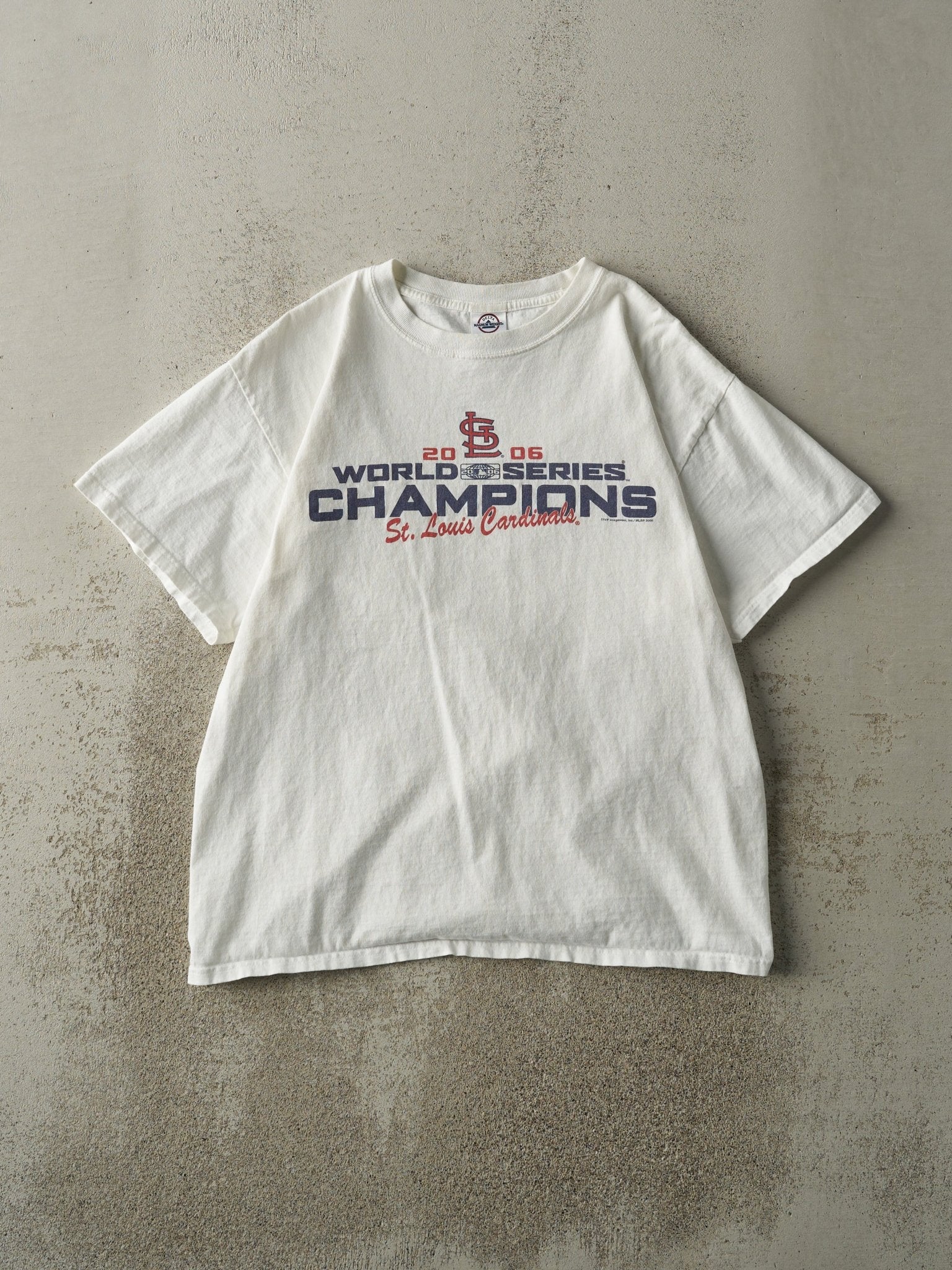 Vintage 06' White St. Louis Cardinals World Series Champions Tee (M)