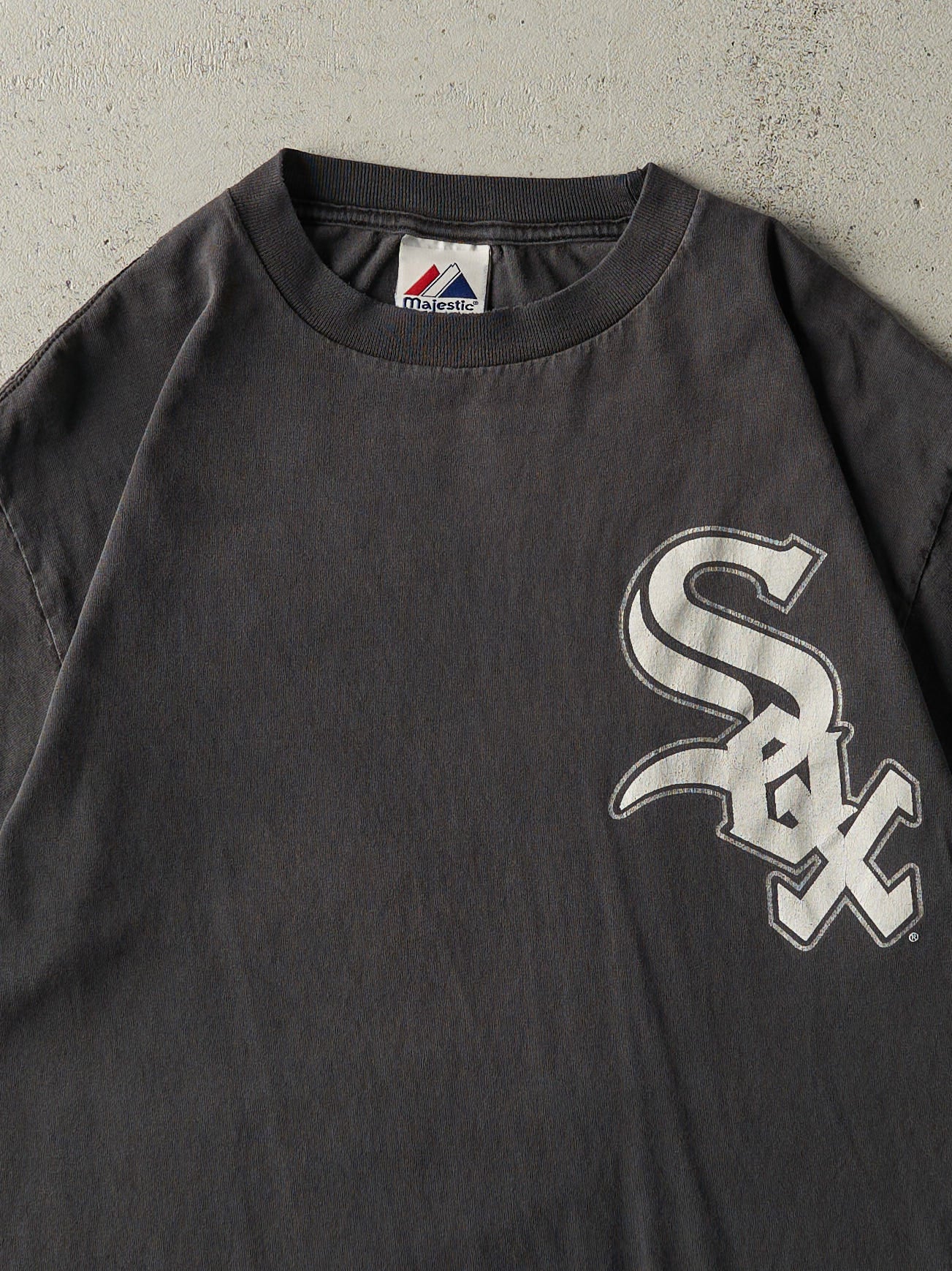 Vintage 08' Faded Black Chicago White Sox #17 Ken Griffey Jr. Player Tee (M) - Image 3