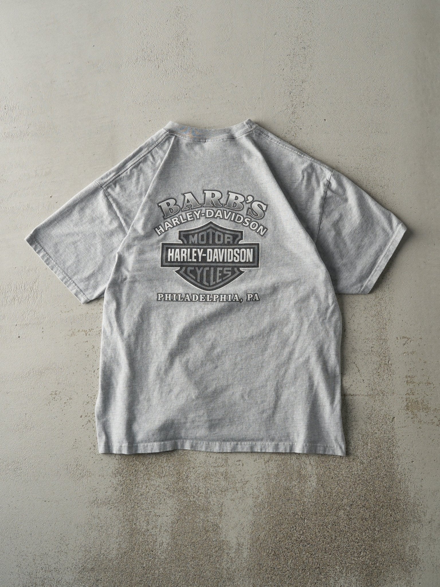 Vintage 08' Grey Philadelphia PA Harley Davidson Tee (M) - Image 2