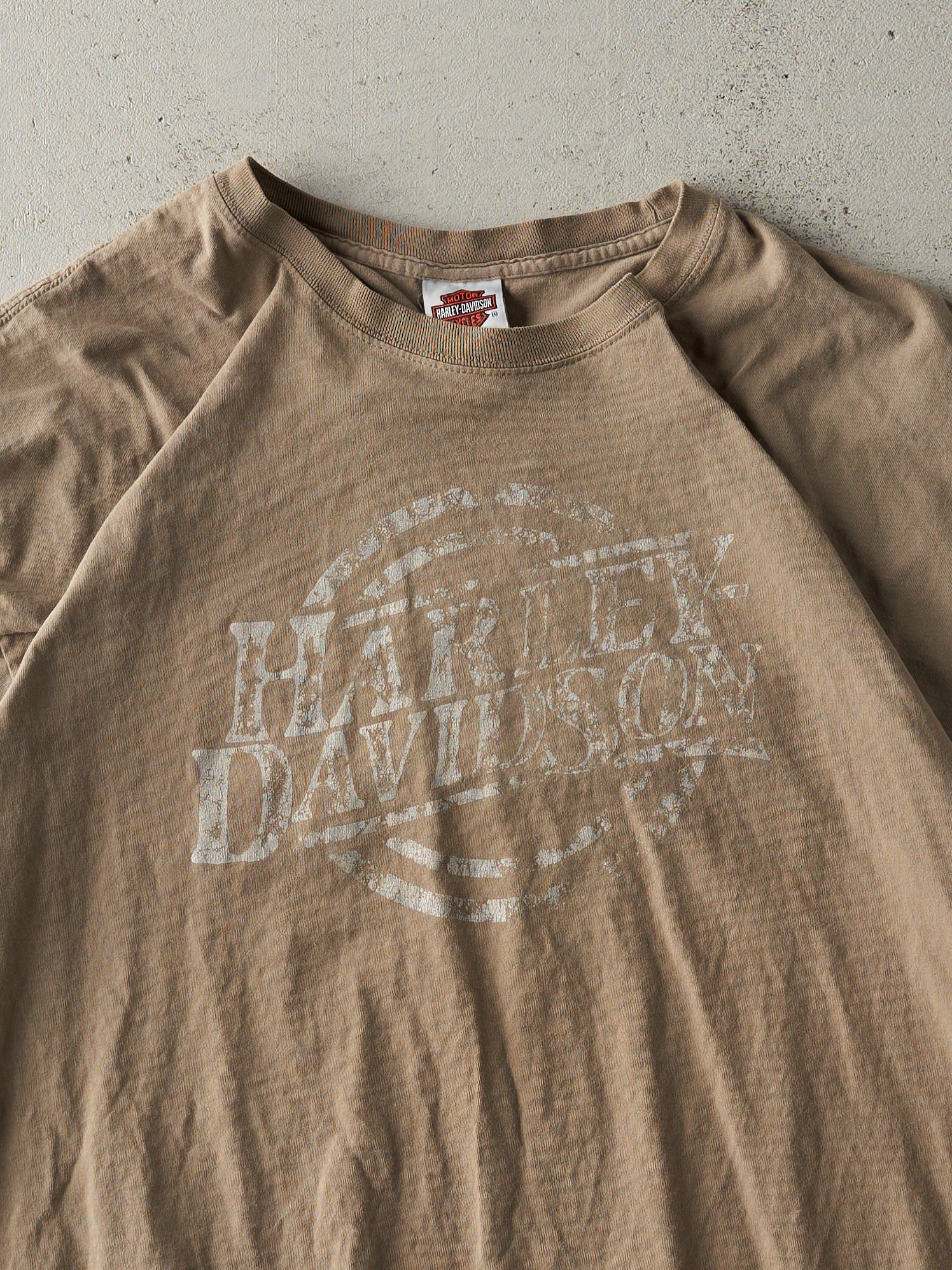 Vintage 11' Beige Regina Saskatchewan Harley Davidson Tee (XXL) - Image 3