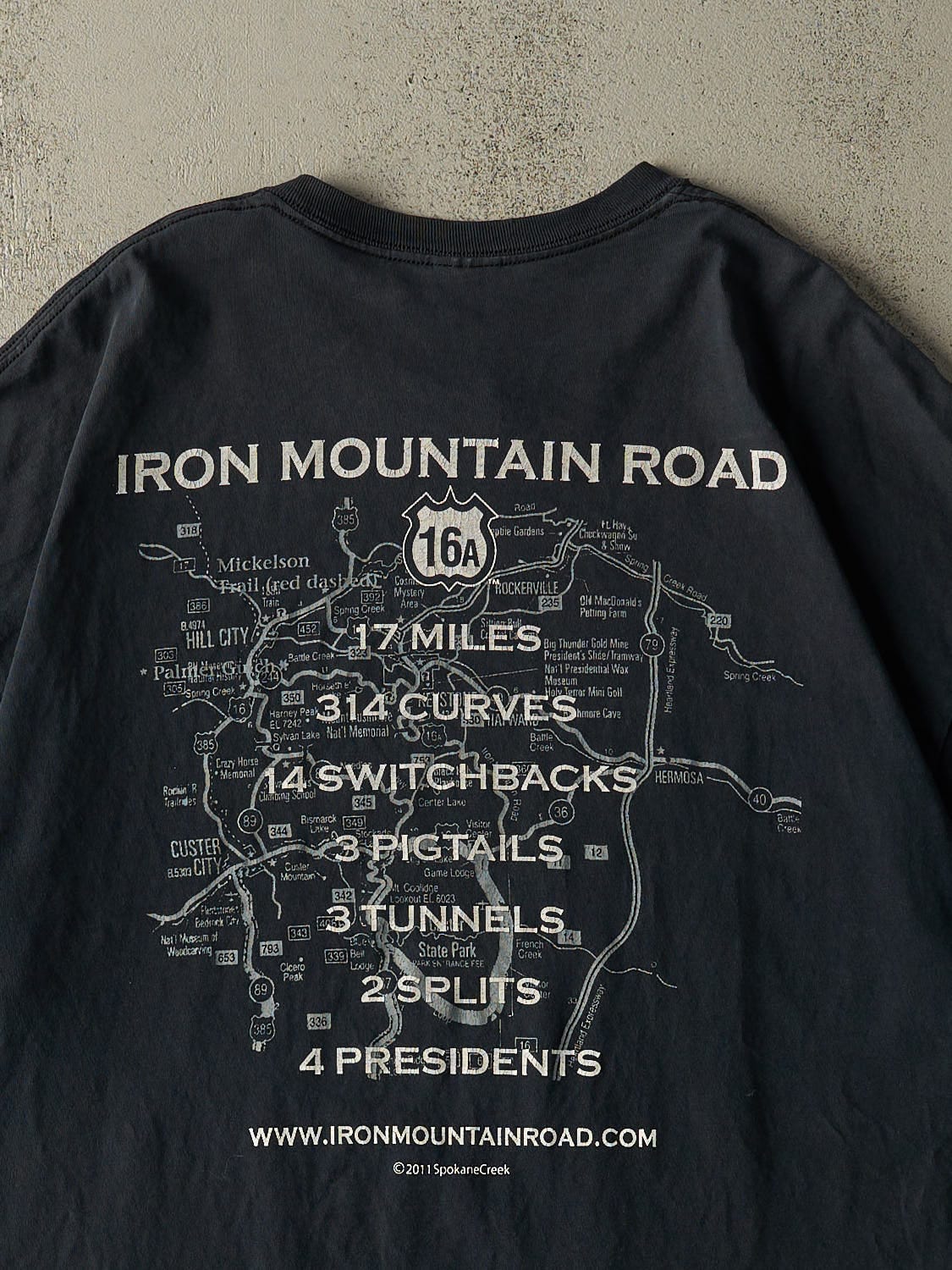 Vintage 11' Faded Black Iron Mountain Road Biker Tee (XL/XXL) - Image 4
