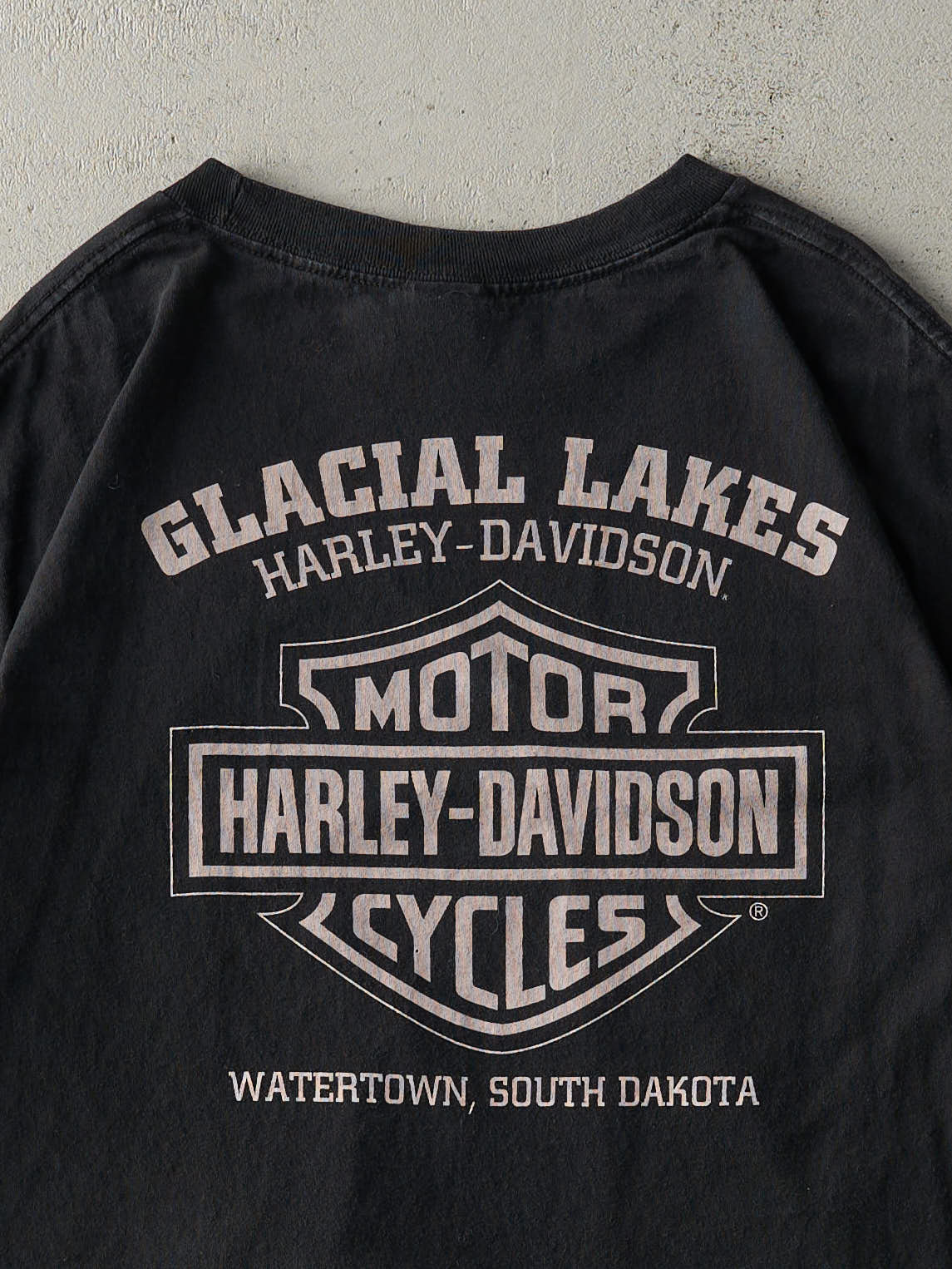 Vintage 14' Black Watertown South Dakota Harley Davidson Tee (L/XL) - Image 4