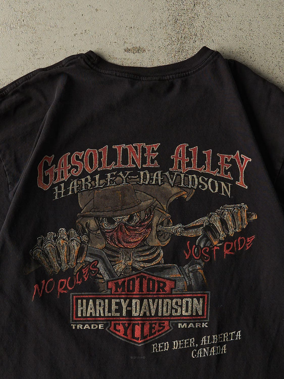 16' Faded Black Harley Davidson Red Deer Alberta Tee (L) - Image 4