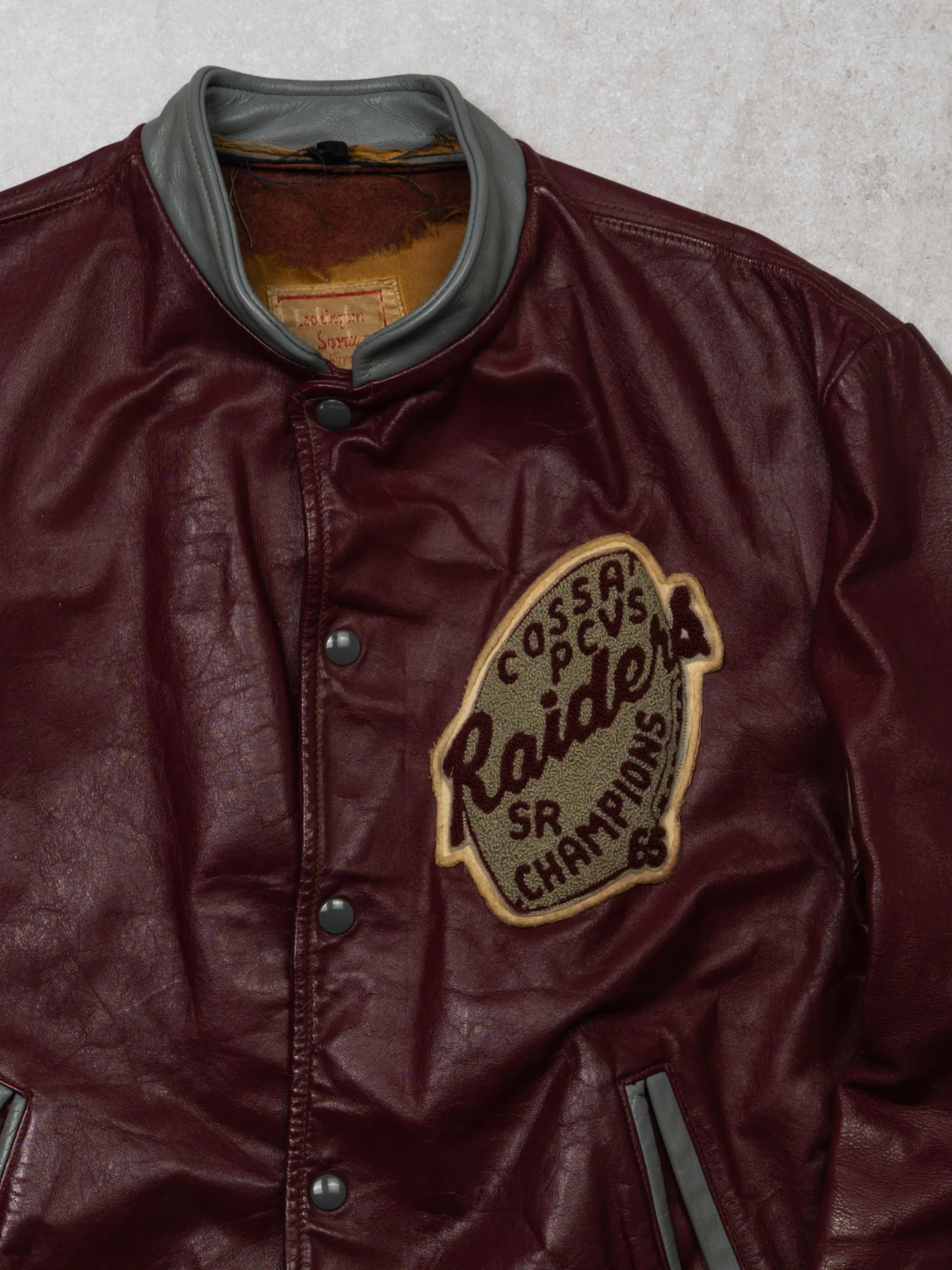 Vintage 1965 Maroon Cossa Raiders Champions Leather Jacket (M) - Image 2