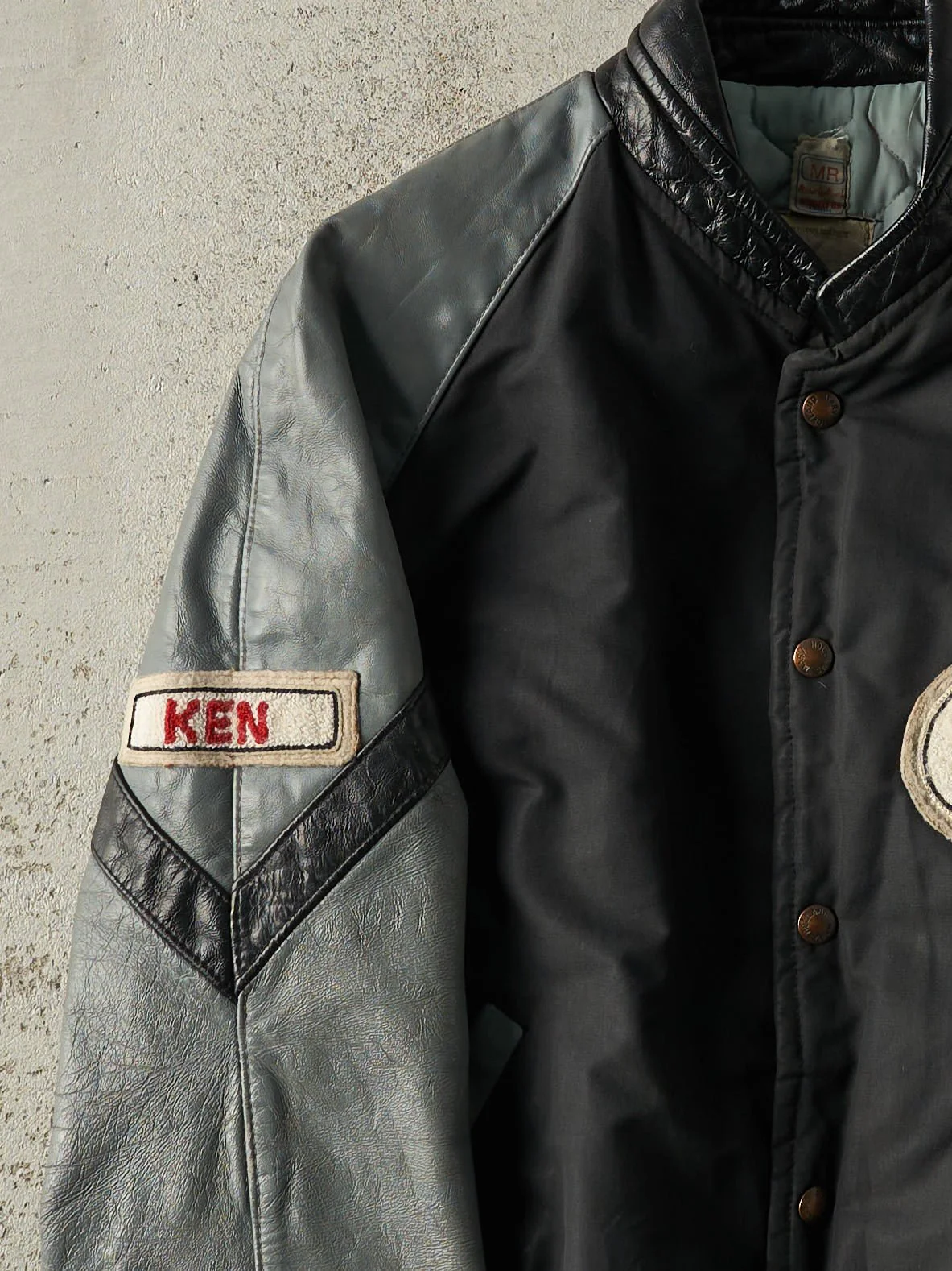 Vintage 80s Black & Grey Embroidered Nylon Work Jacket (M) - Image 3