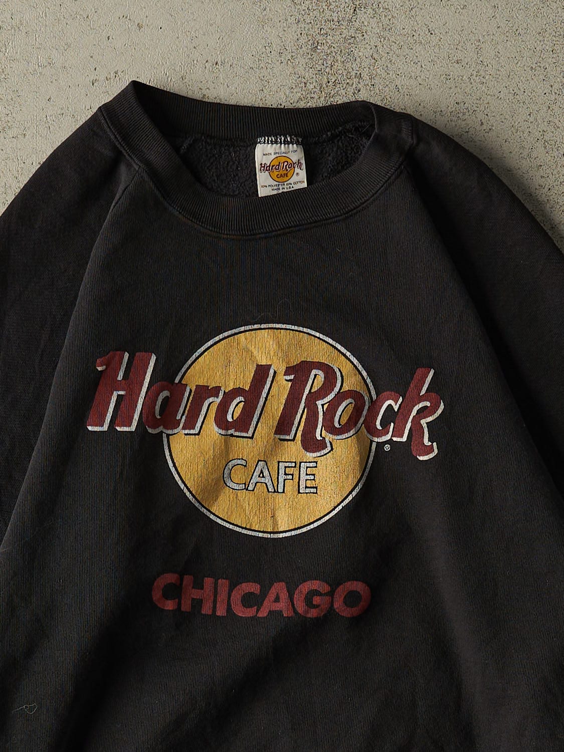 Vintage 80s Black Hard Rock Cafe Chicago Crewneck (S) - Image 2
