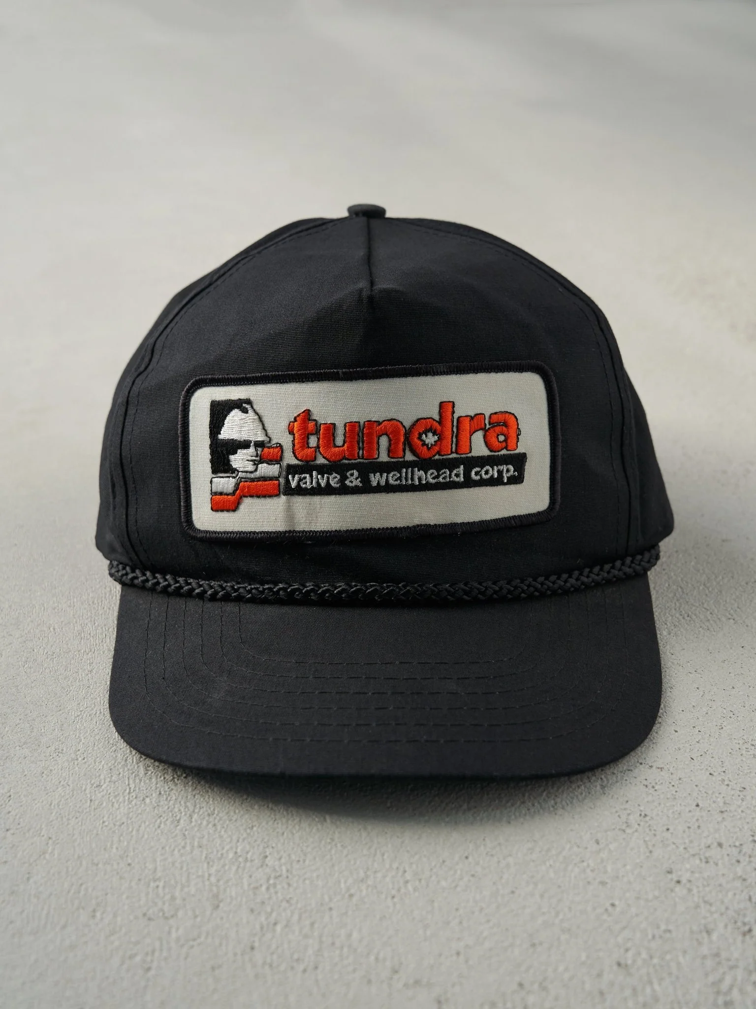 Vintage 80s Black Tundra Leather Zipback Hat