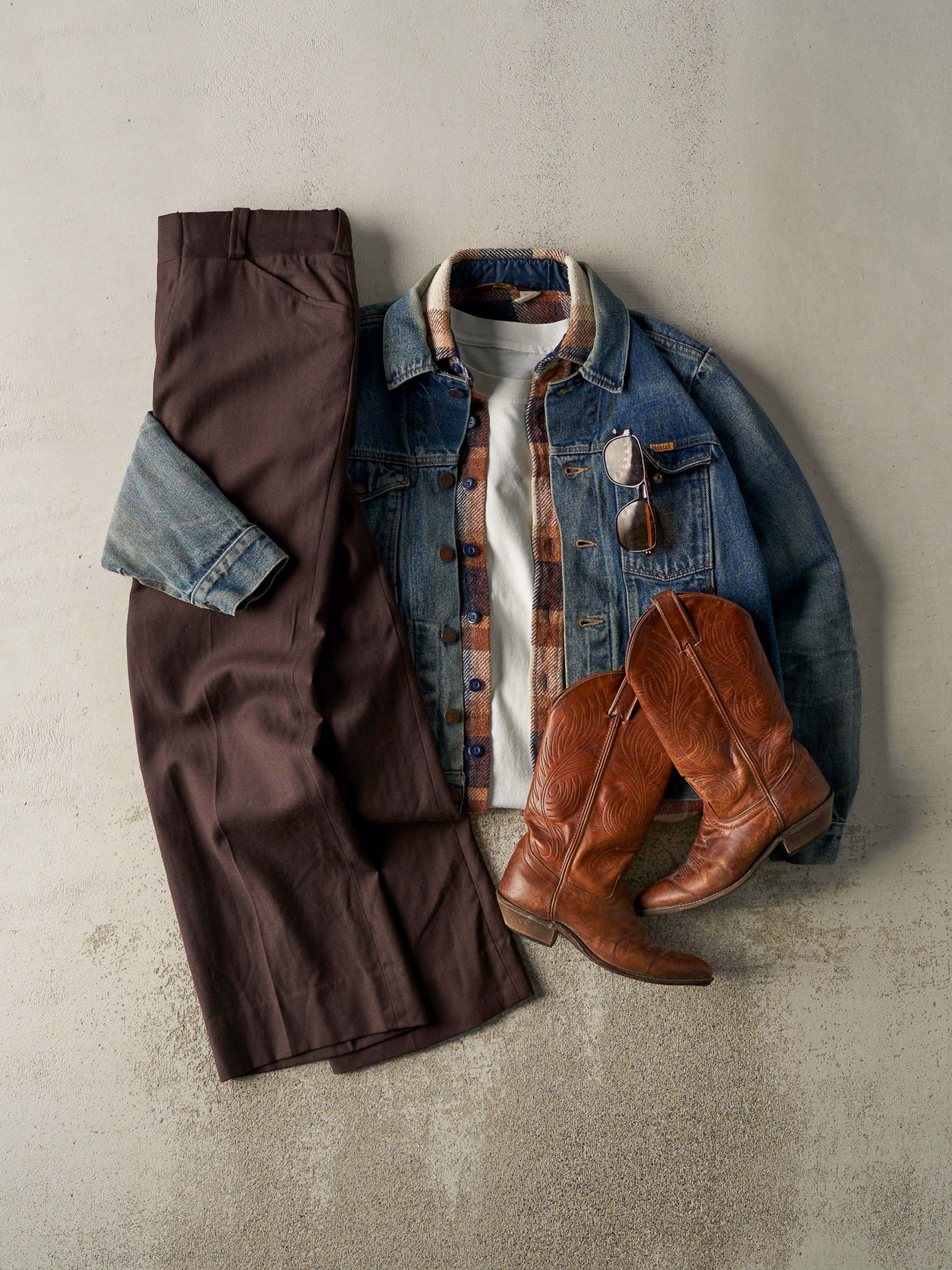 Vintage 80s Brown & Navy Wrangler Flannel Button Up (S/M) - Image 2