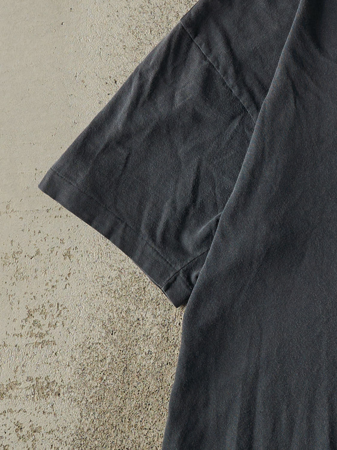 Vintage 80s Charcoal Grey Blank Single Stitch Pocket Tee (M) - Image 3