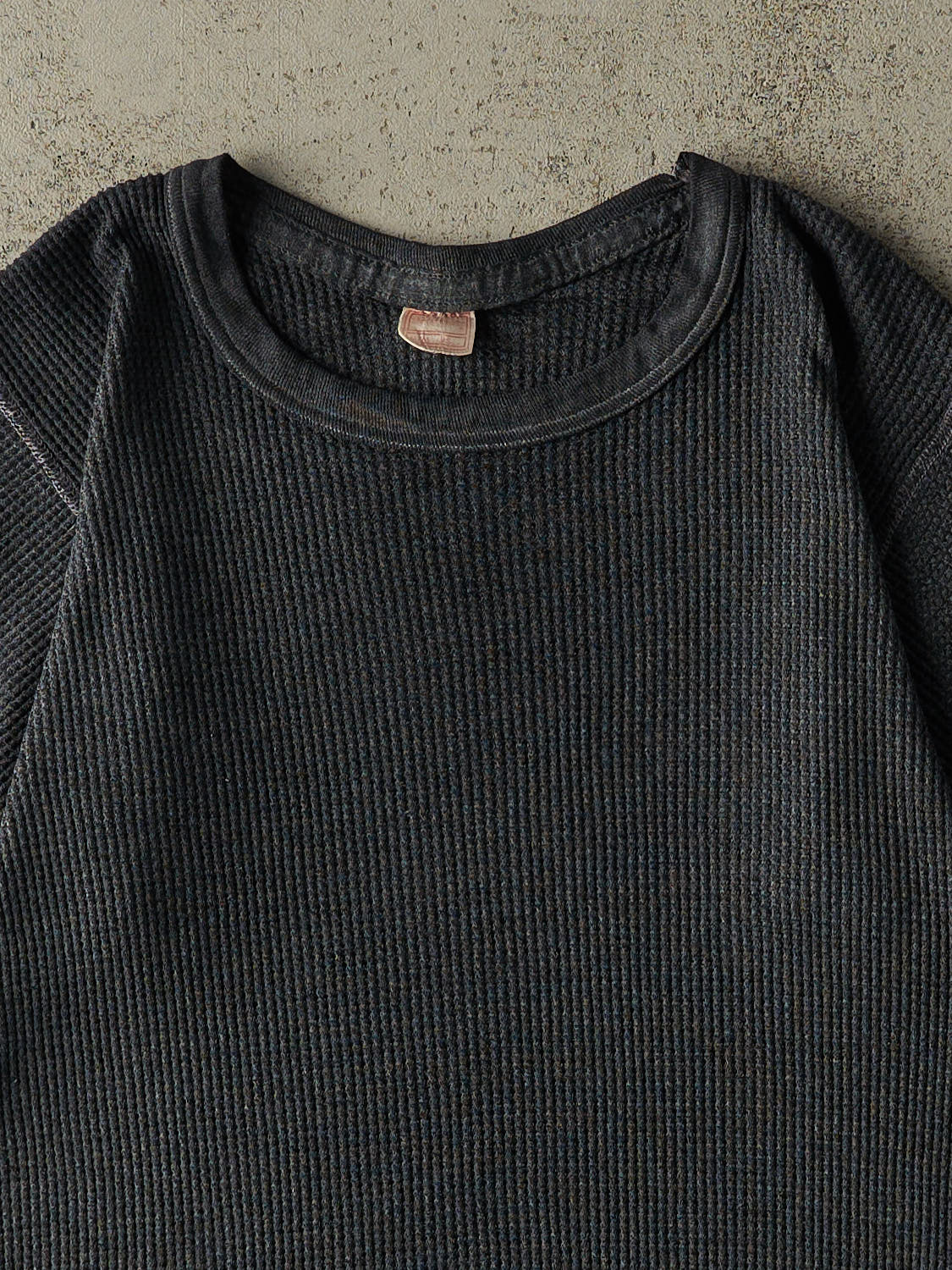 Vintage 80s Charcoal Grey Thermal Short Sleeve Tee (S/M) - Image 2