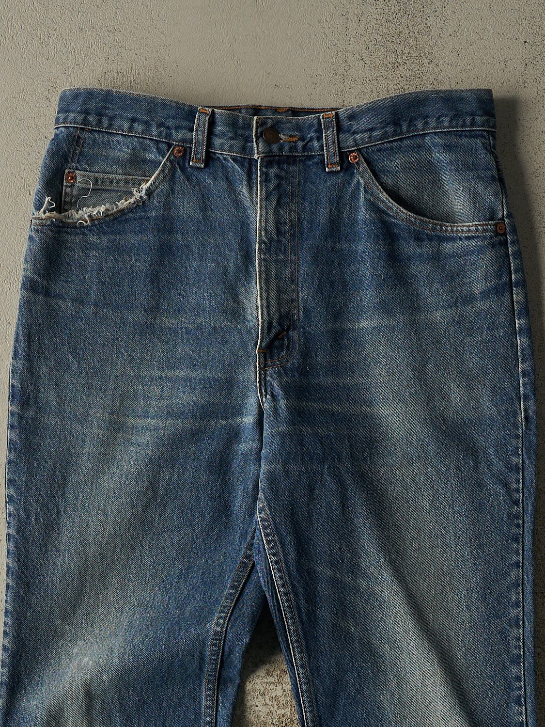 Vintage 80s Dark Wash Levi's Orange Tab Jeans (33x31.5) - Image 4