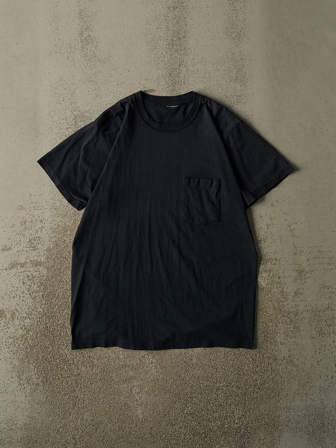 Vintage 80s Faded Black Blank Pocket Tee (M/L)