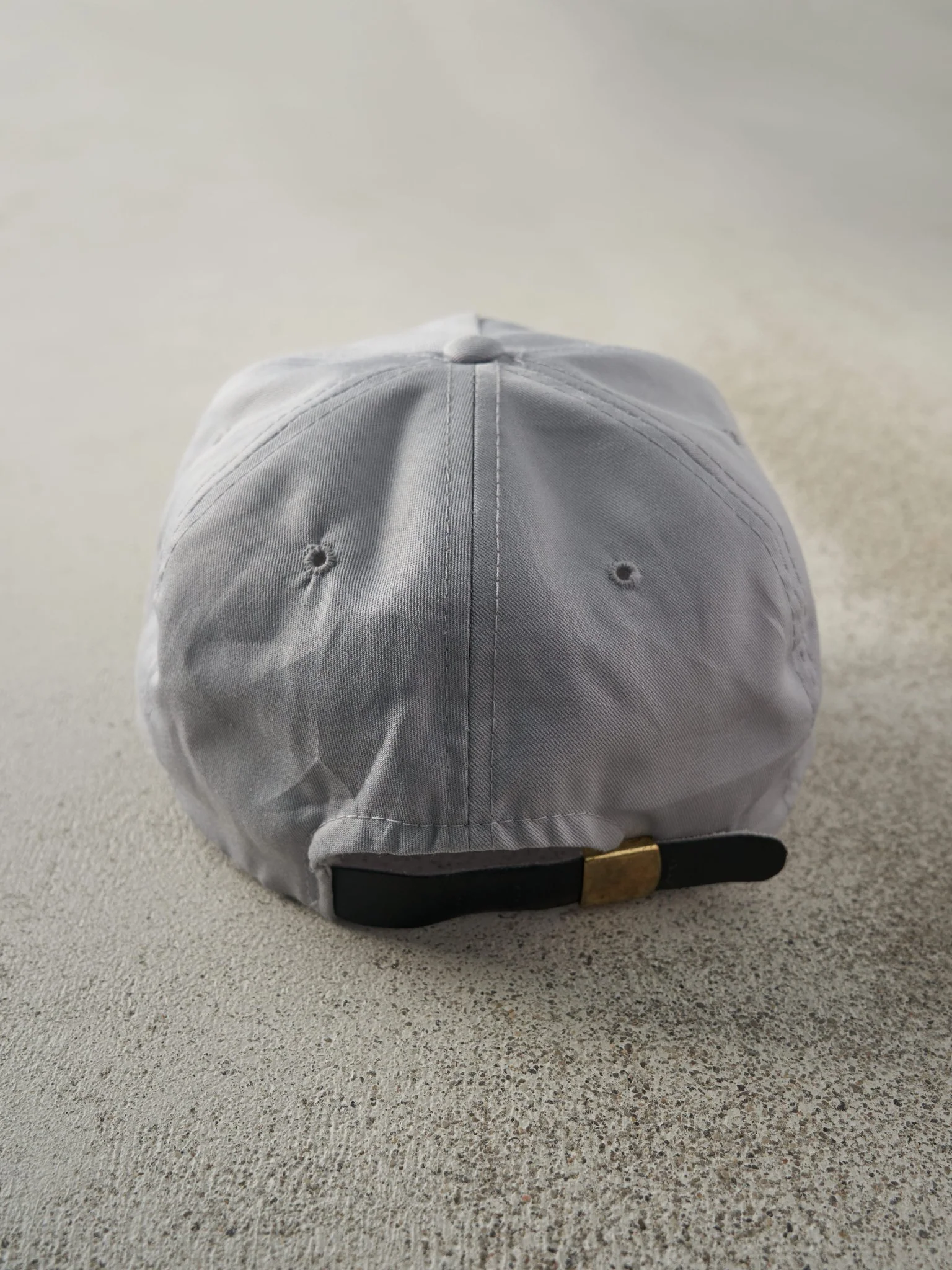 Vintage 80s Grey Embroidered Browning Leather Strapback Hat - Image 4