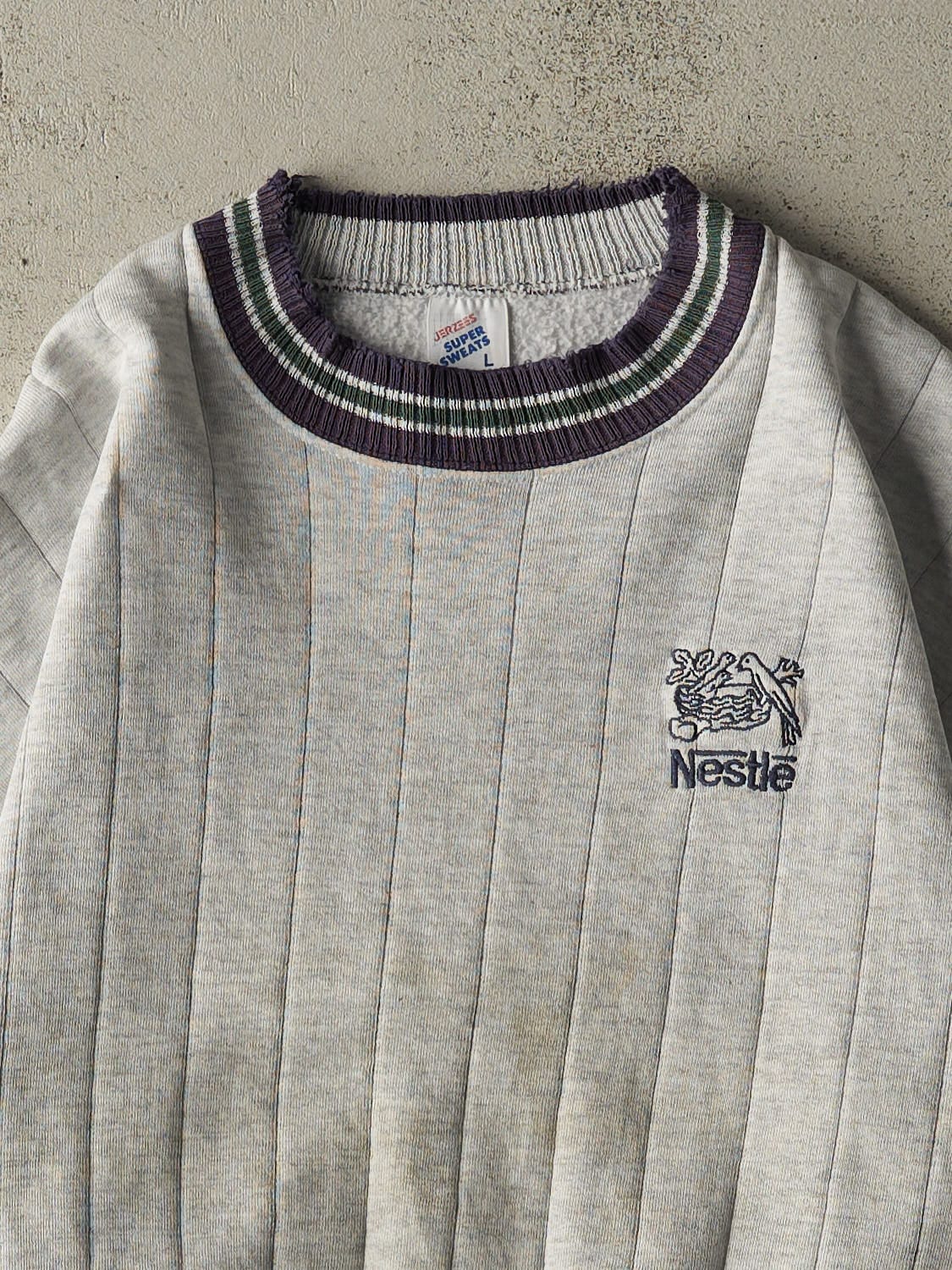 Vintage 80s Heather Grey Nestle Embroidered Ribbed Crewneck (M) - Image 2