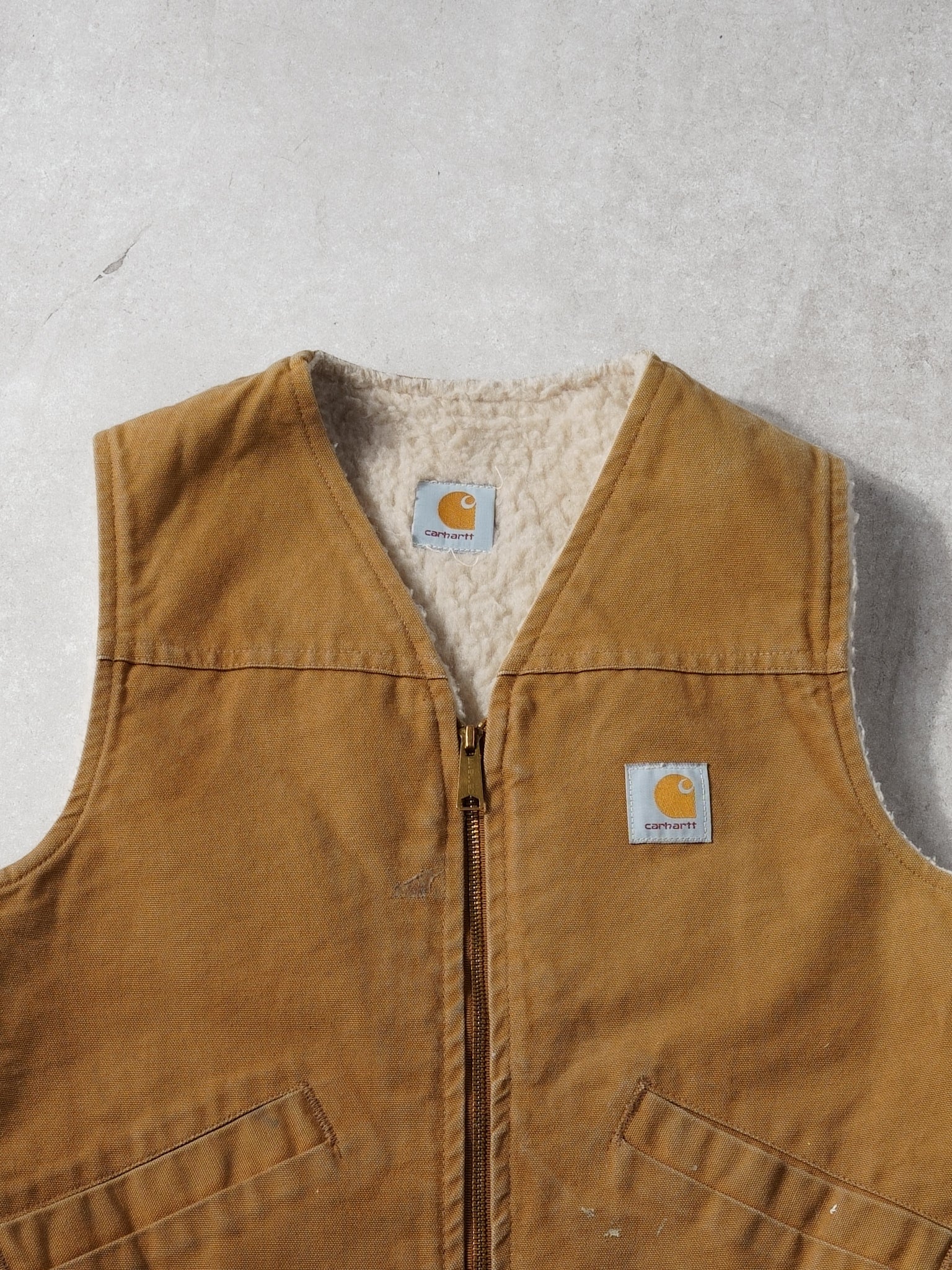 Vintage 80s Khaki Carhartt Sherpa Workwear Vest (S/M) - Image 2