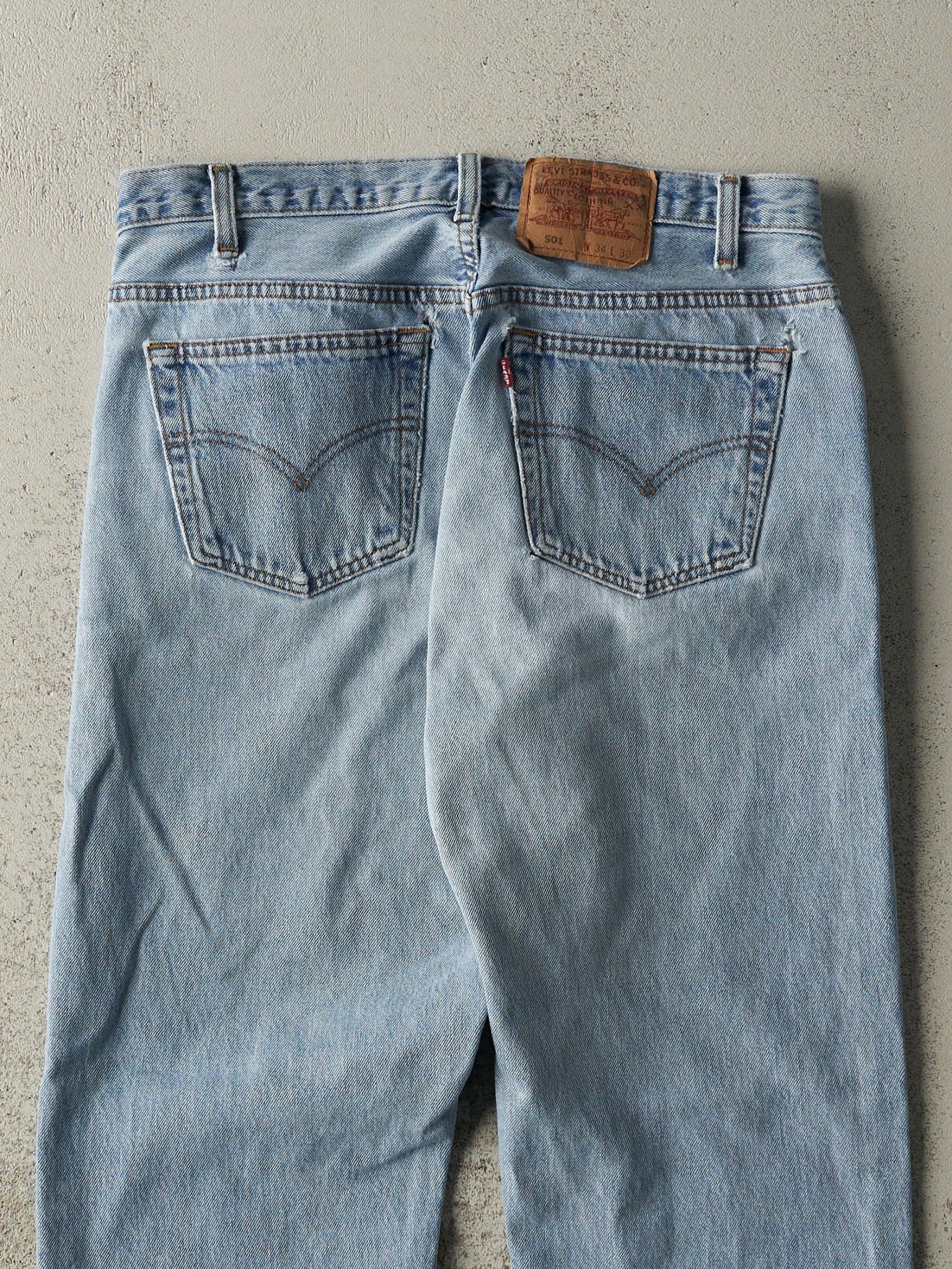 Vintage 80s Light Wash Levi's 501 Jeans (31.5x30) - Image 5