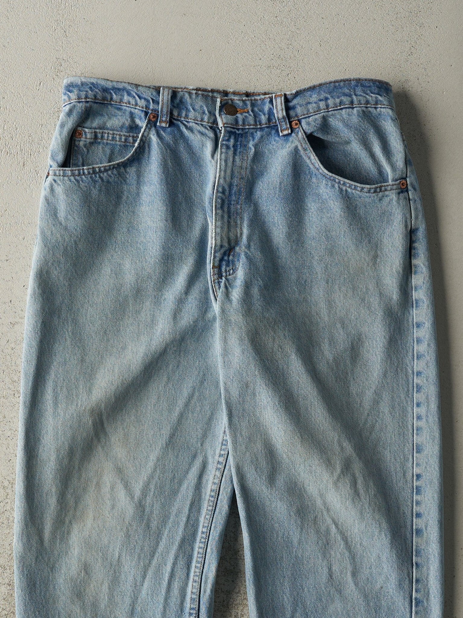 Vintage 80s Light Wash Levi's Orange Tab Jeans (32x29.5) - Image 4