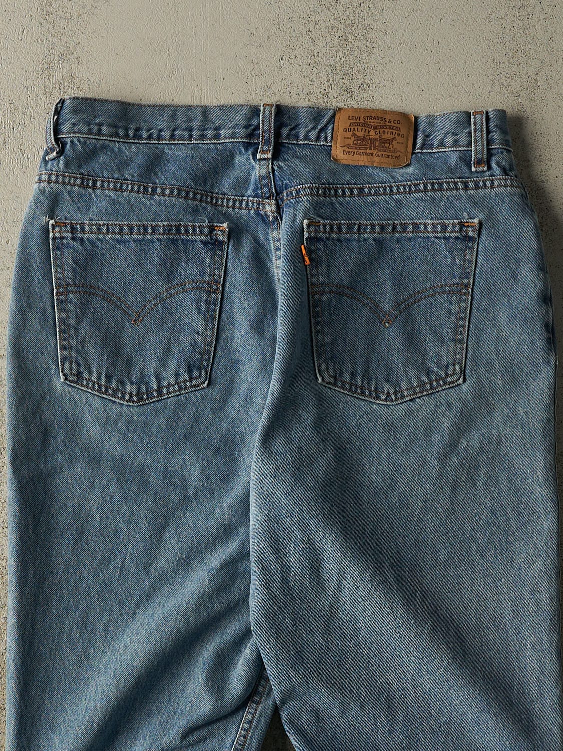 Vintage 80s Mid Wash Levi's Orange Tab Jeans (32x27.5) - Image 5