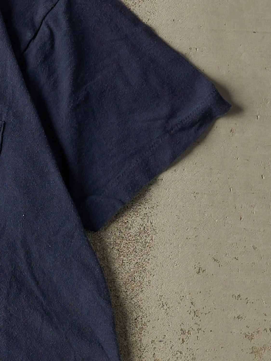 Vintage 80s Navy Blue Blank Single Stitch Pocket Tee (M/L) - Image 4