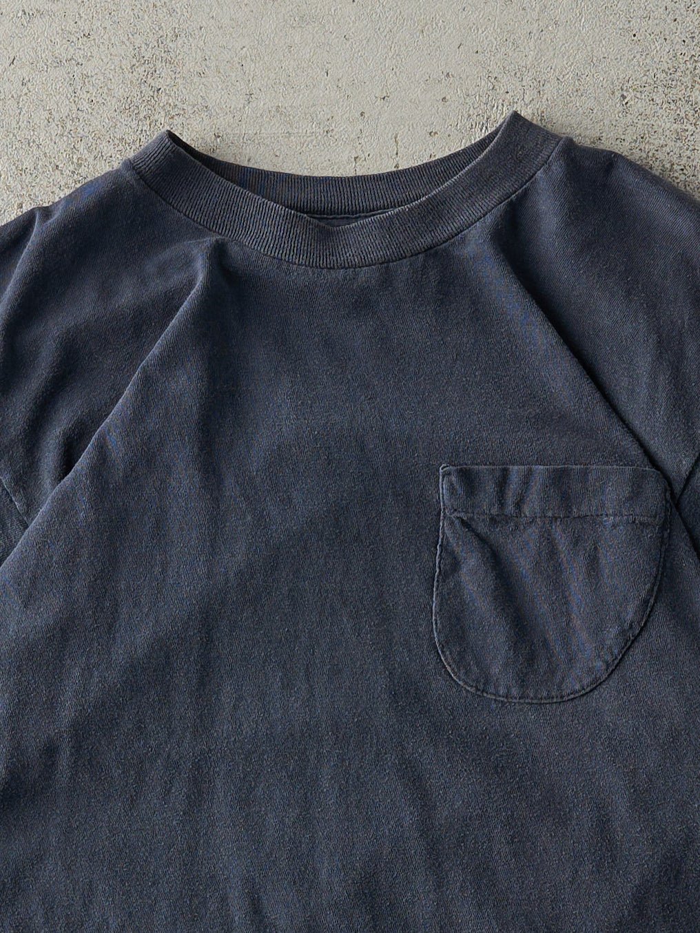 Vintage 80s Navy Blue Blank Single Stitch Pocket Tee (XS) - Image 2