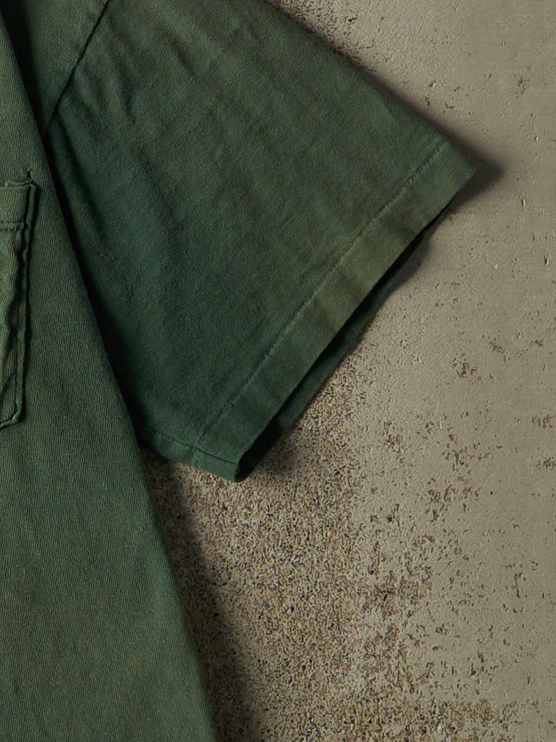 Vintage 80s Sun Faded Green Blank Single Stitch Pocket Tee (M) - Image 5
