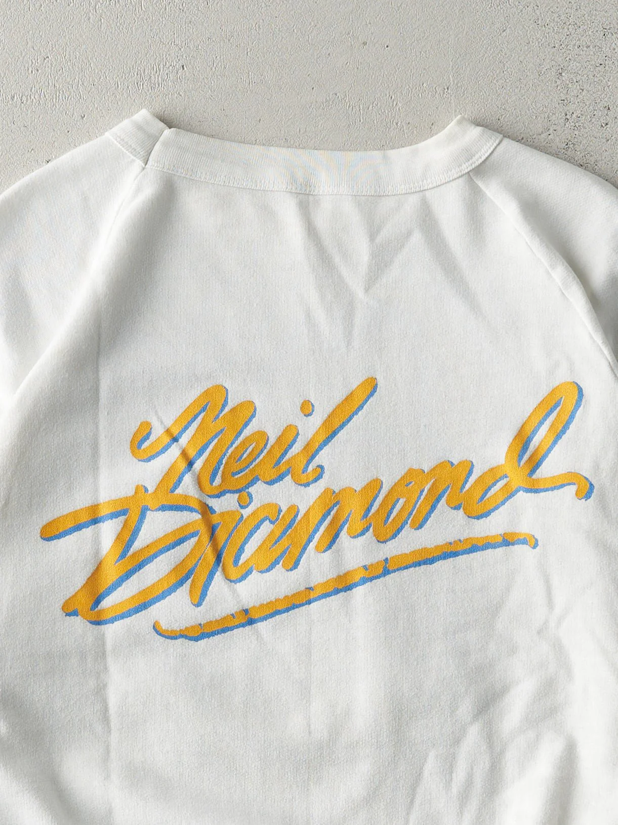 Vintage RARE 80s White Neil Diamond Crewneck (M) - Image 4