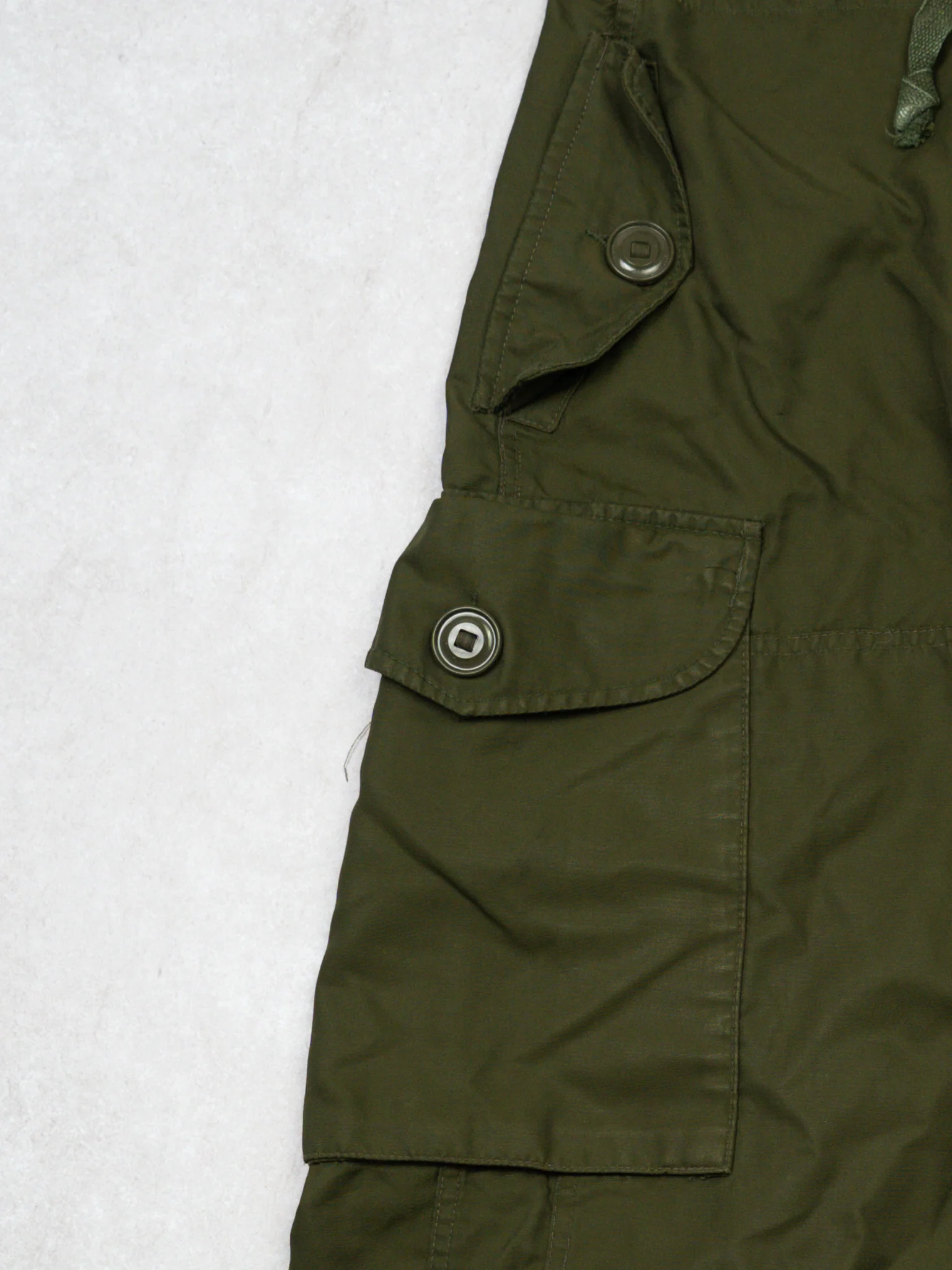 Vintage '82 Adjustable Green Army Windproof Parachute Pants 2.0 (26-33 x 31) - Image 2