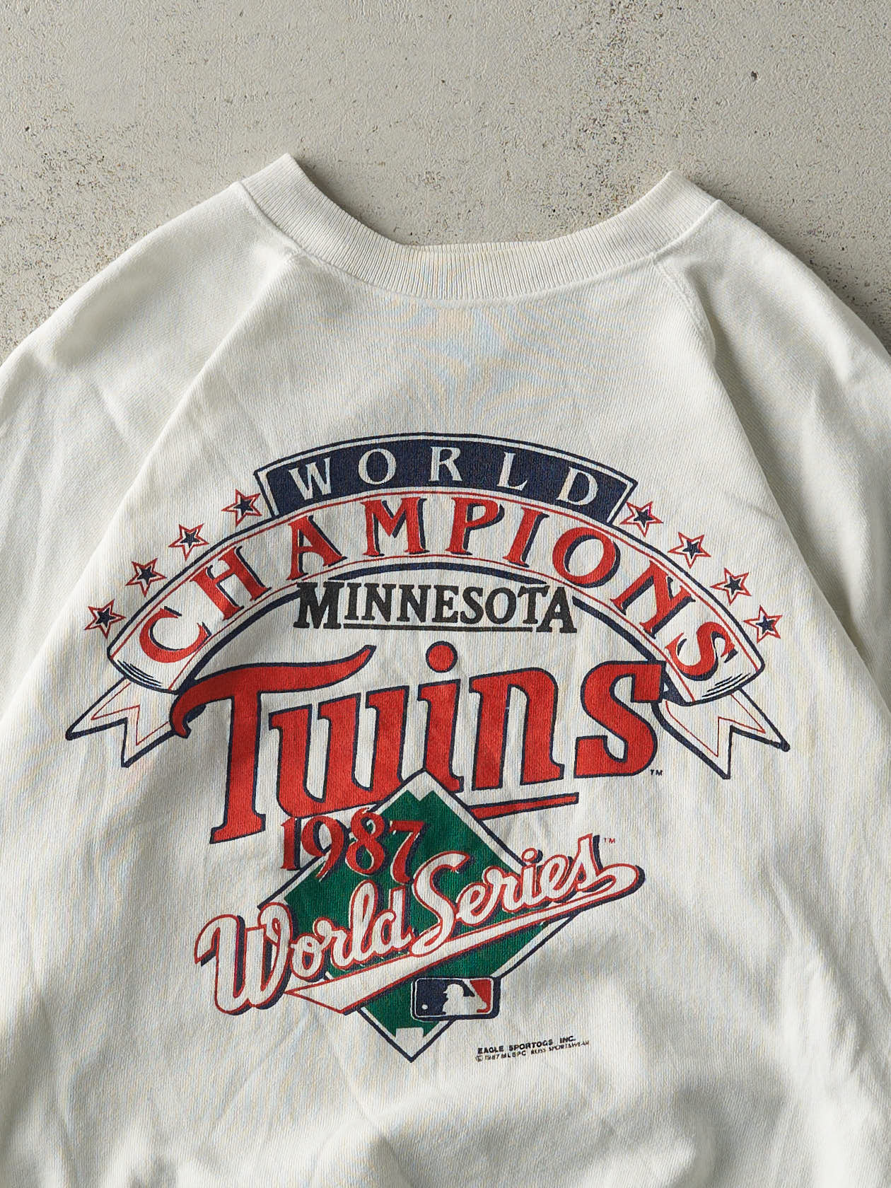 Vintage 87' White Minnesota Twins Champions Crewneck (M) - Image 2