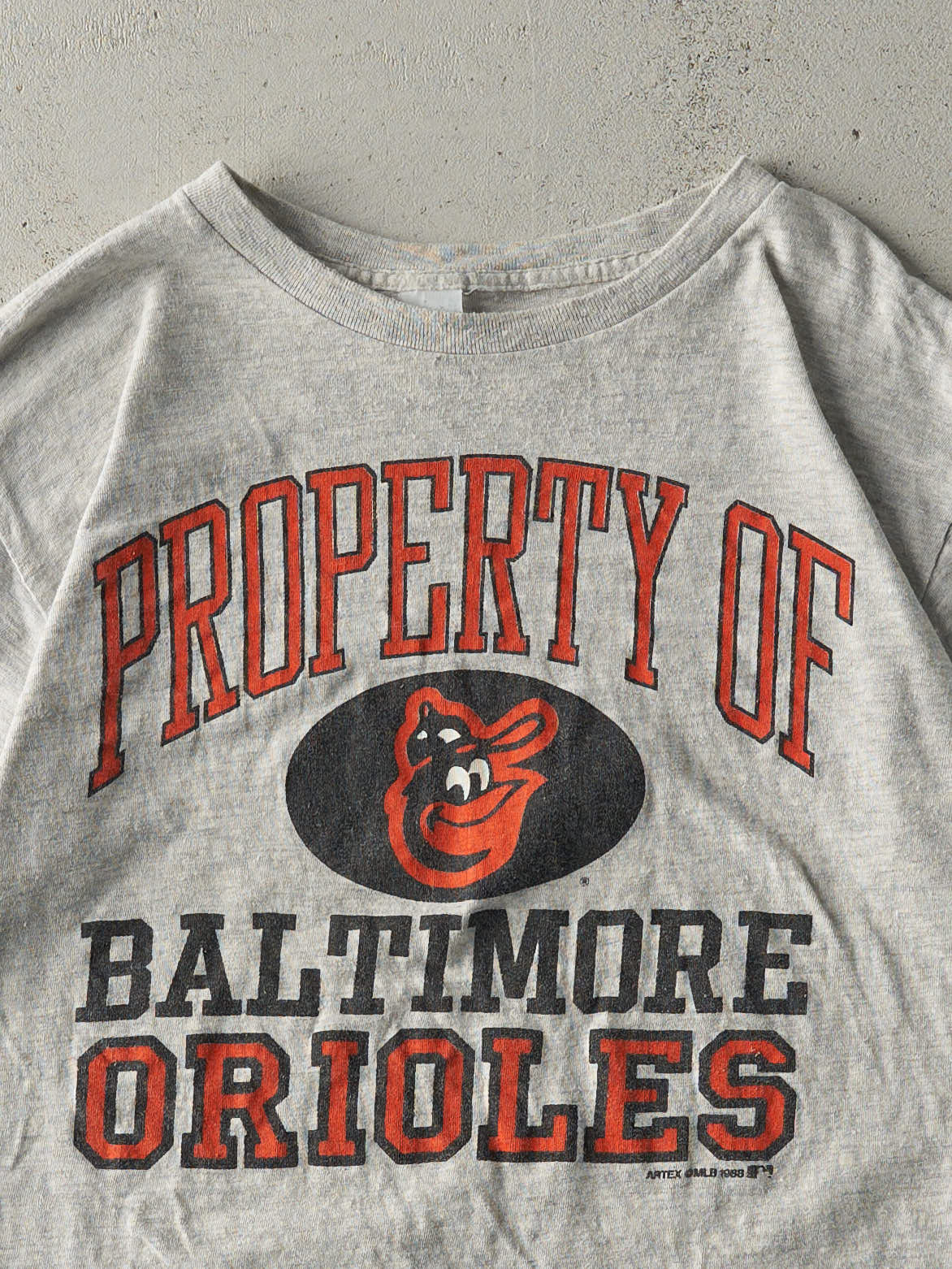 Vintage 88' Heather Grey Baltimore Orioles Tee (M) - Image 2