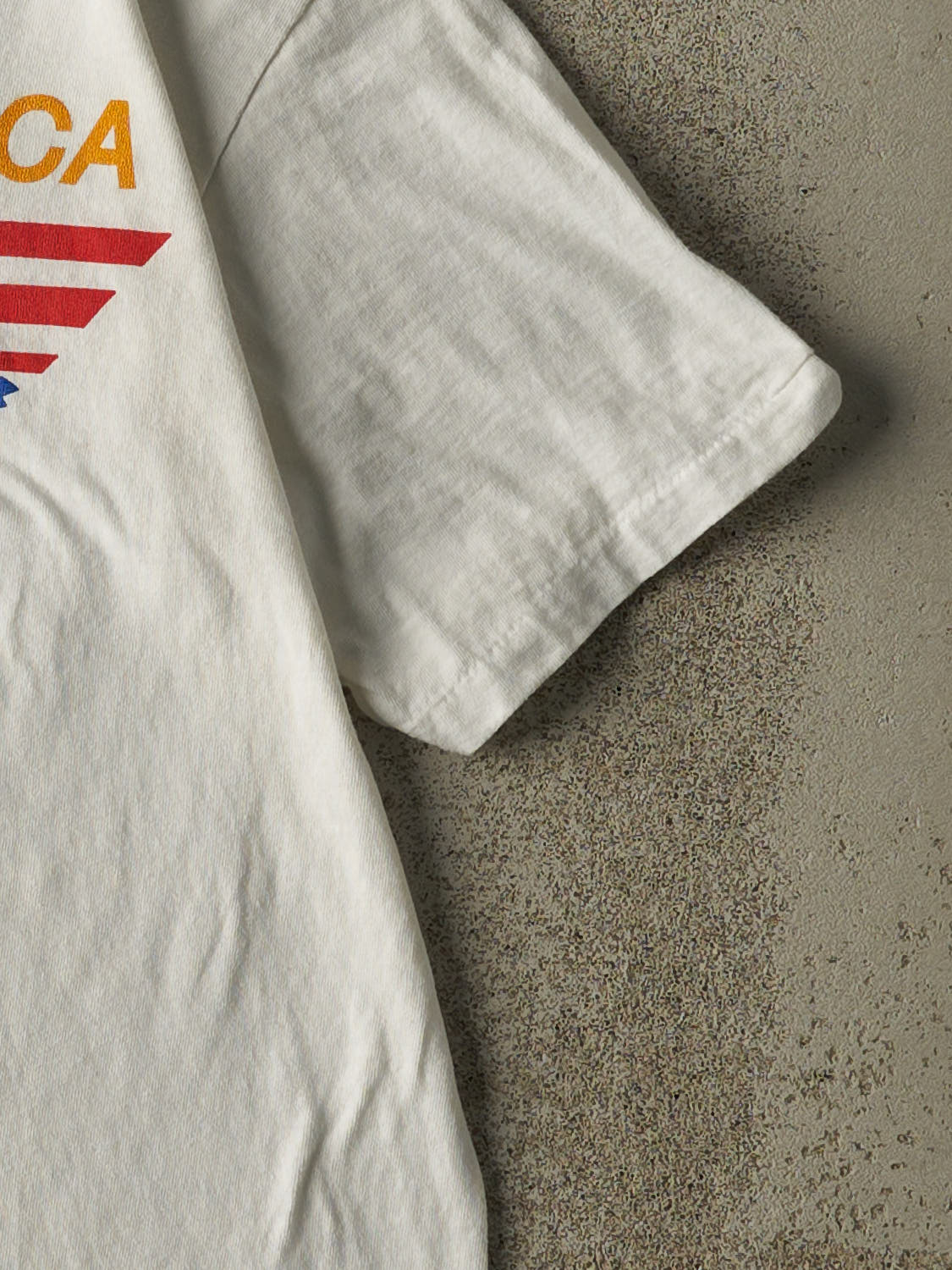 Vintage 88' White Team America Soccer Single Stitch Tee (XS/S) - Image 4