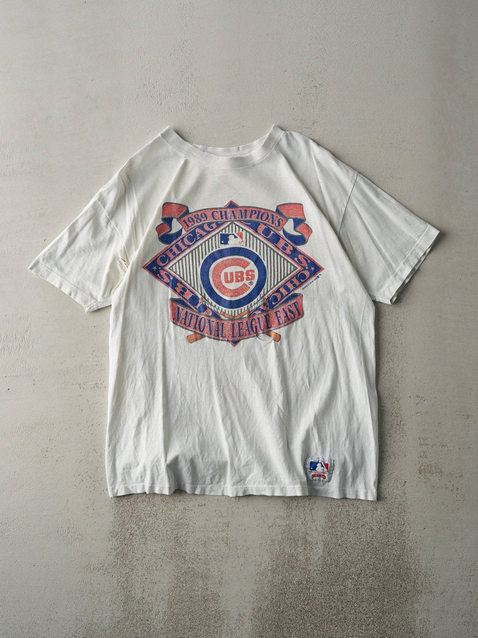 Vintage 89' White Chicago Cubs Champions Single Stitch Tee (M/L)